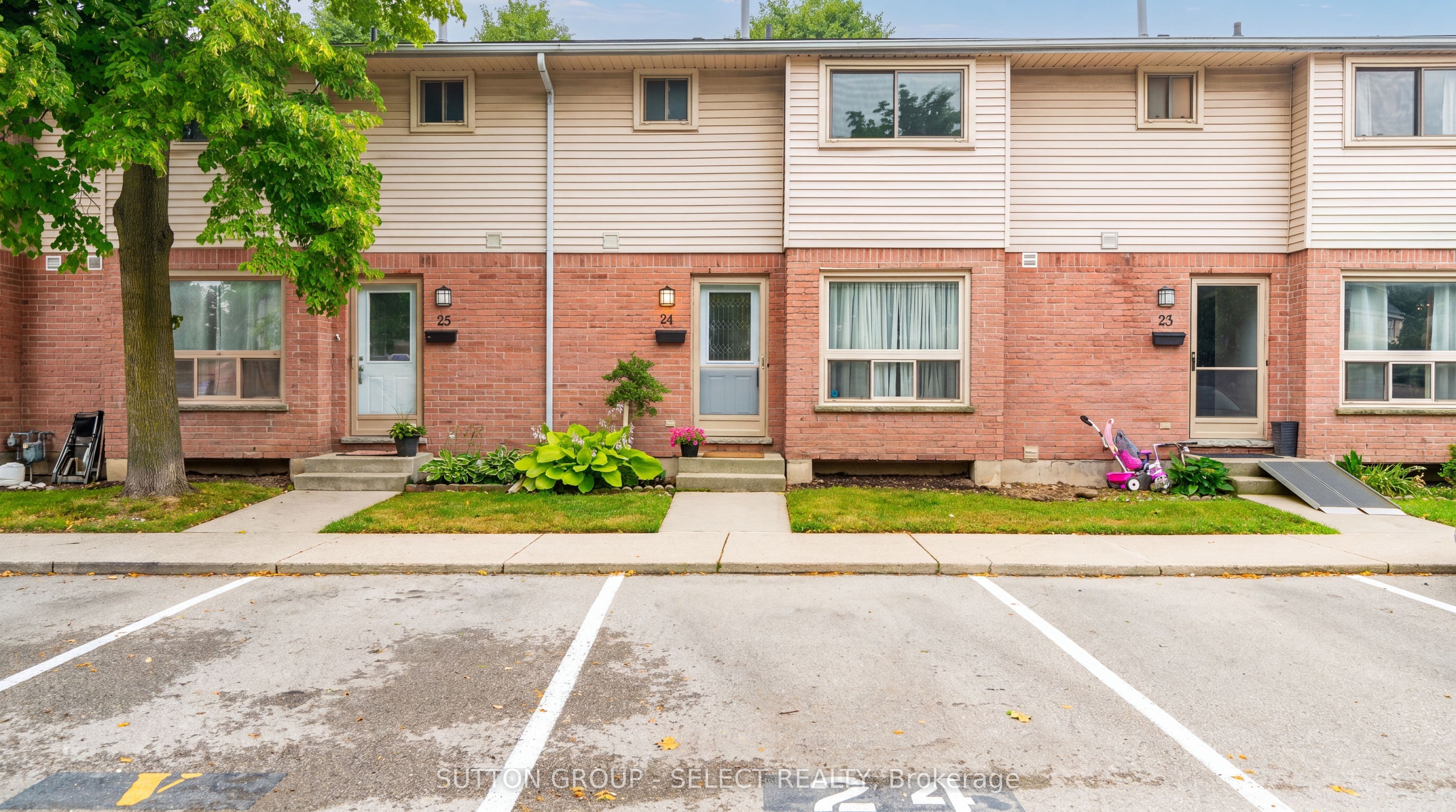 75 Ansondale Road 24, London South, ON N6C 5W3