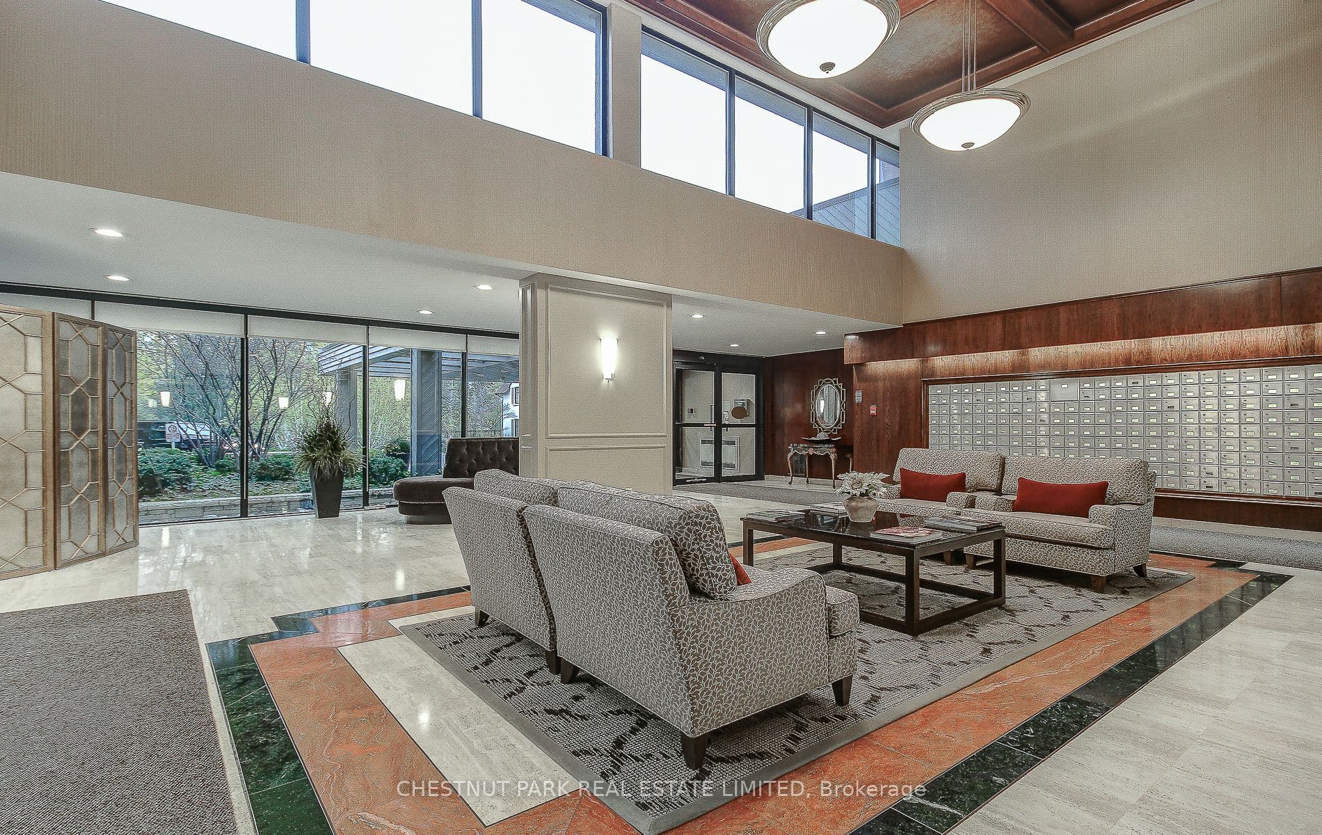 1400 Dixie Road 812, Mississauga, ON L5E 3E1