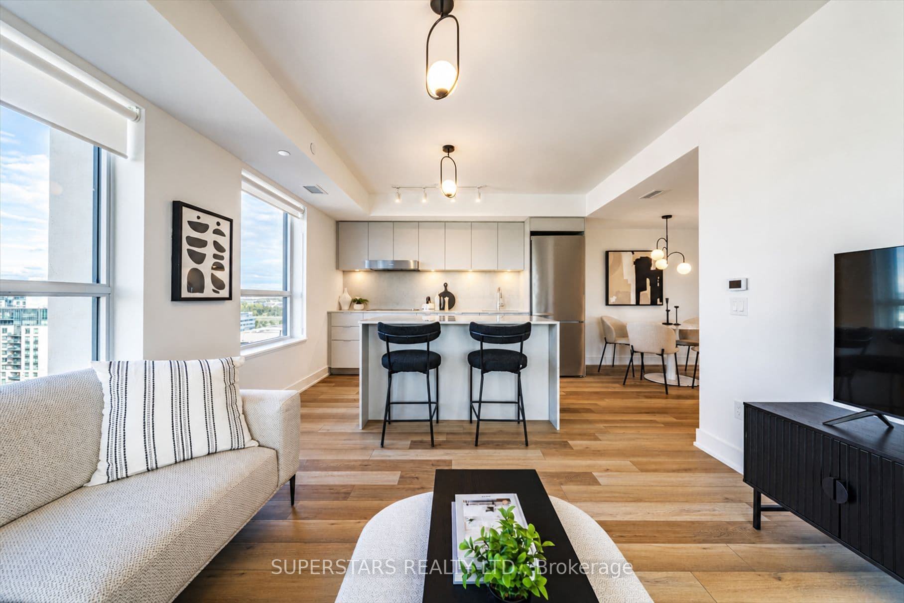 8 Cedarland Drive 1605, Markham, ON L6G 0H4