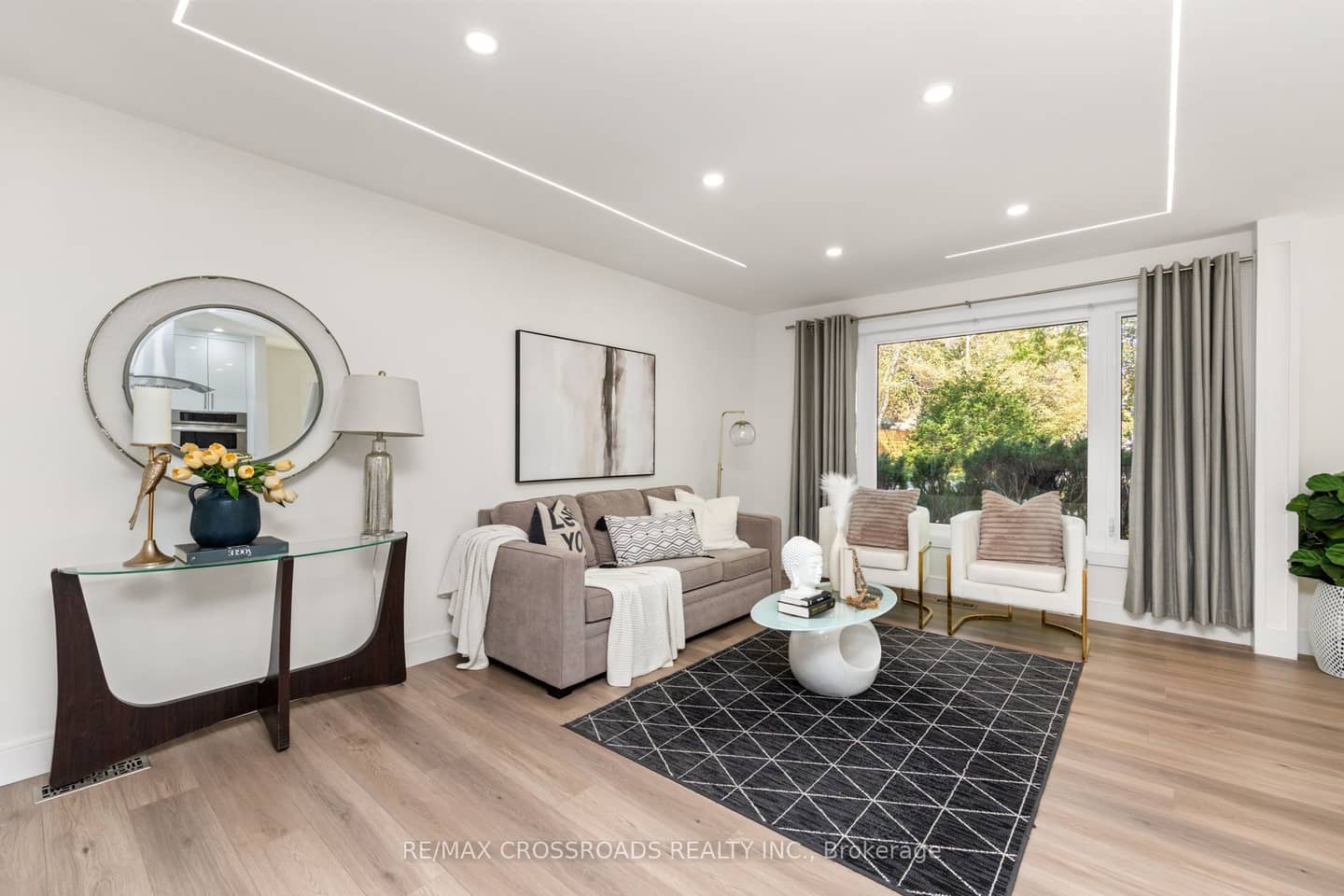 184 Laverock Avenue, Richmond Hill, ON L4C 4K3