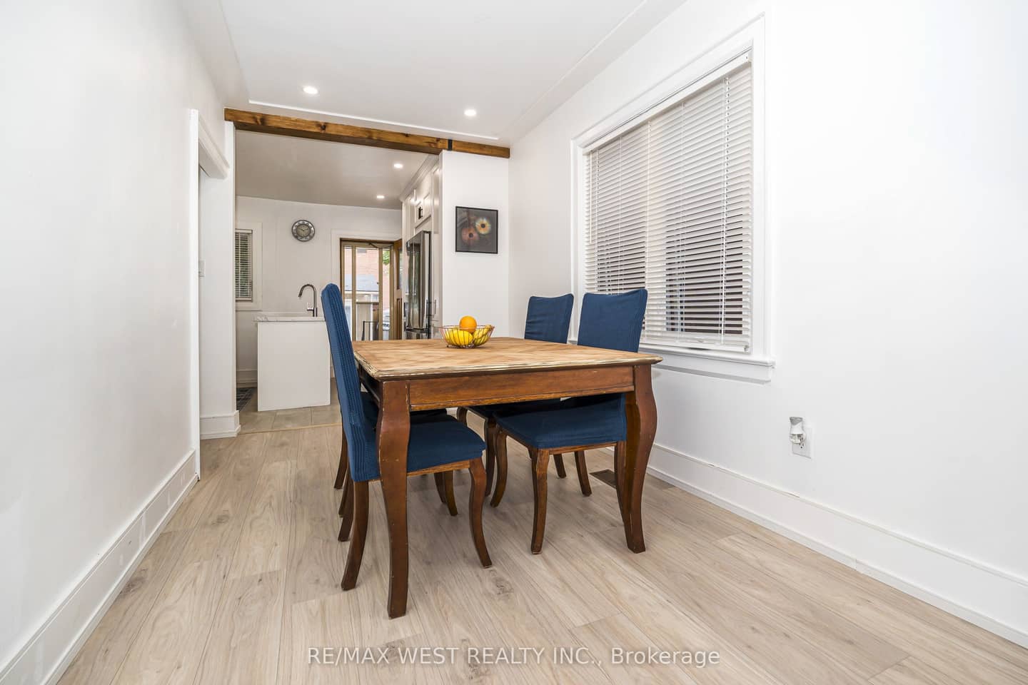83 Scott Road, Toronto, ON M6M 3T3