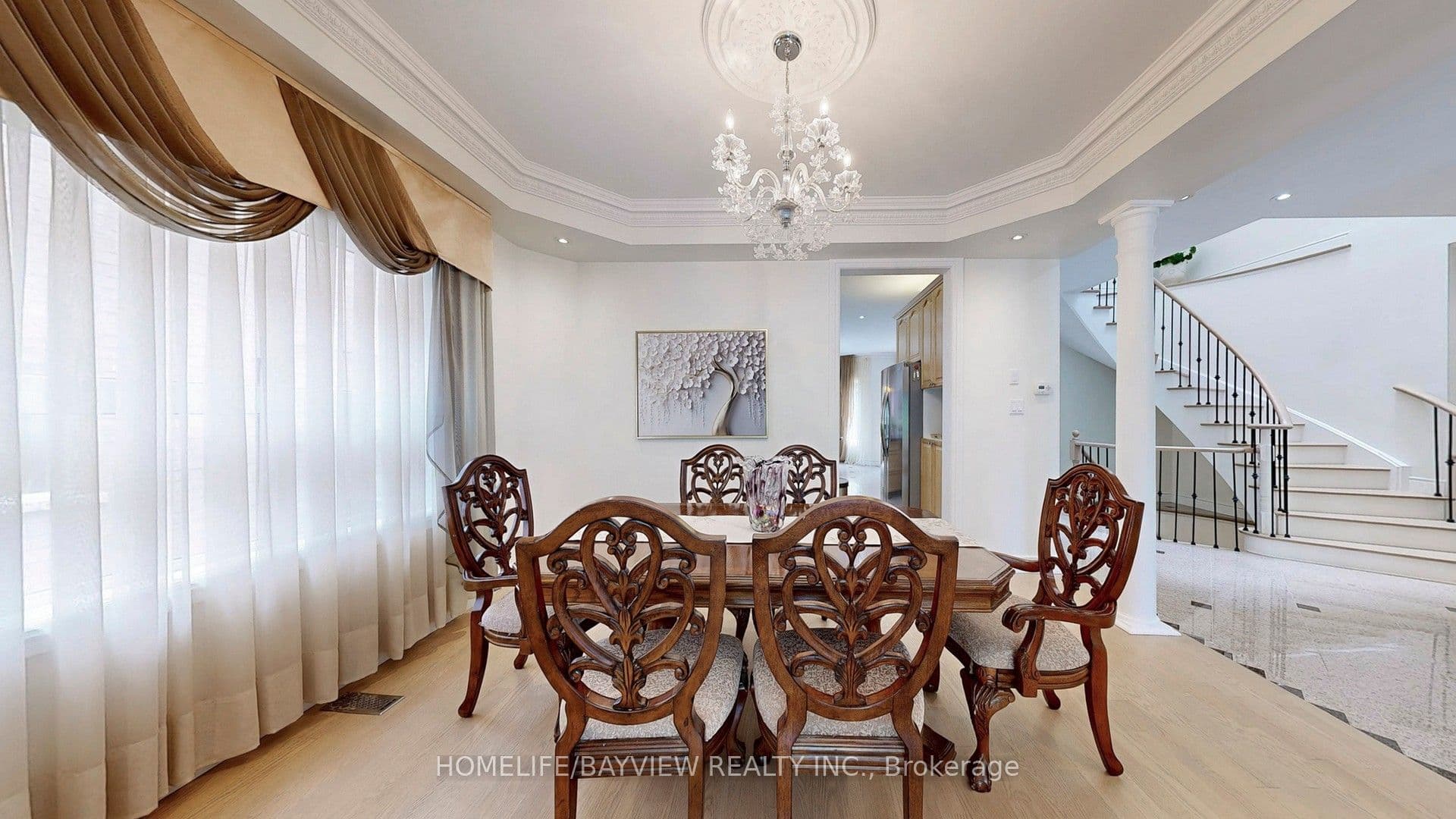 18 Marinucci Court, Richmond Hill, ON L4C 0M3