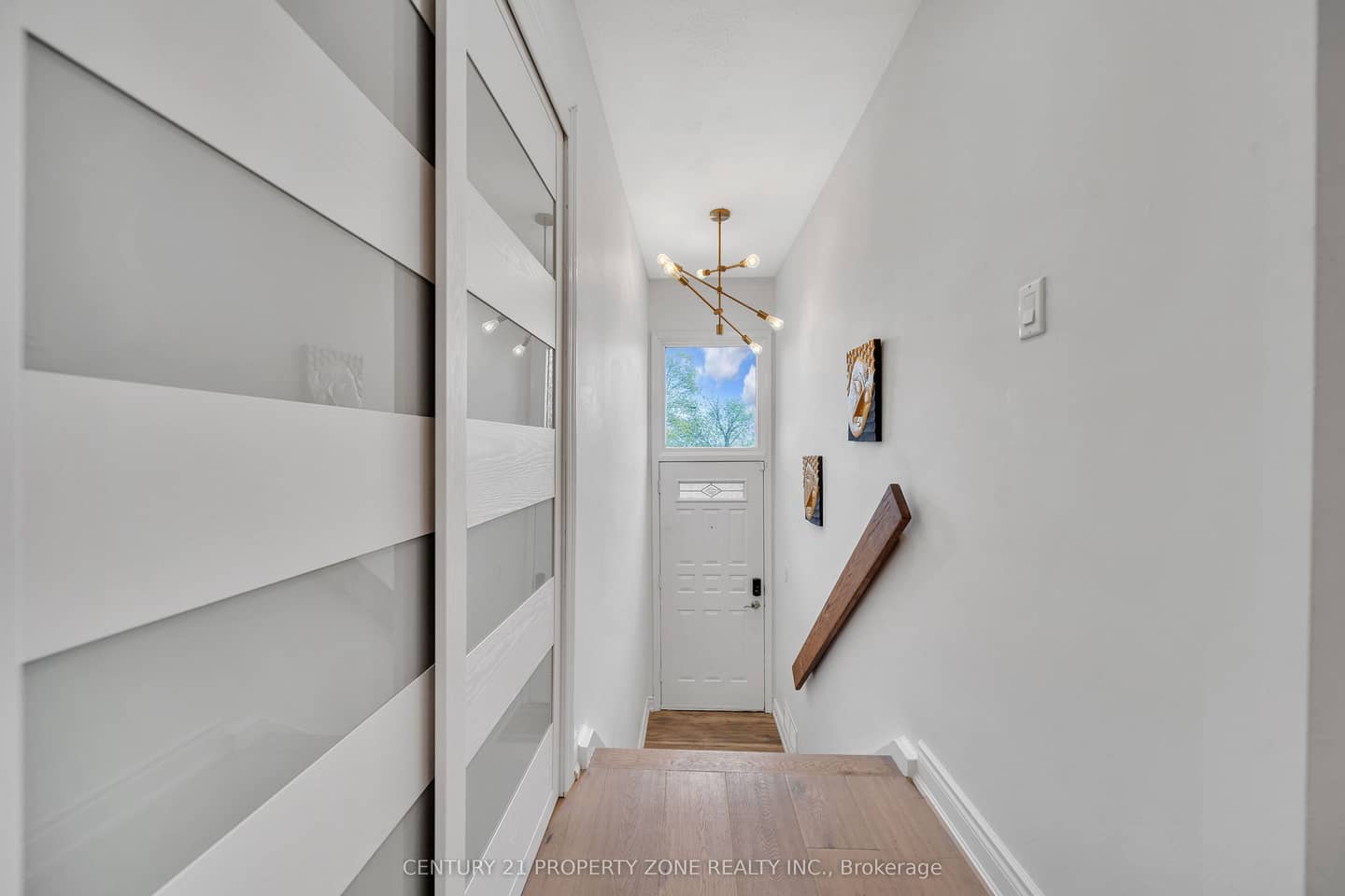 122 Vista Boulevard, Mississauga, ON L5M 1V9