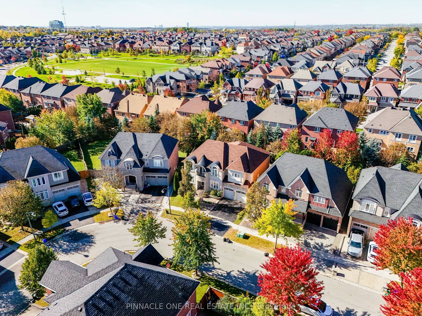 6 Dolby Crescent, Ajax, ON L1Z 0E1