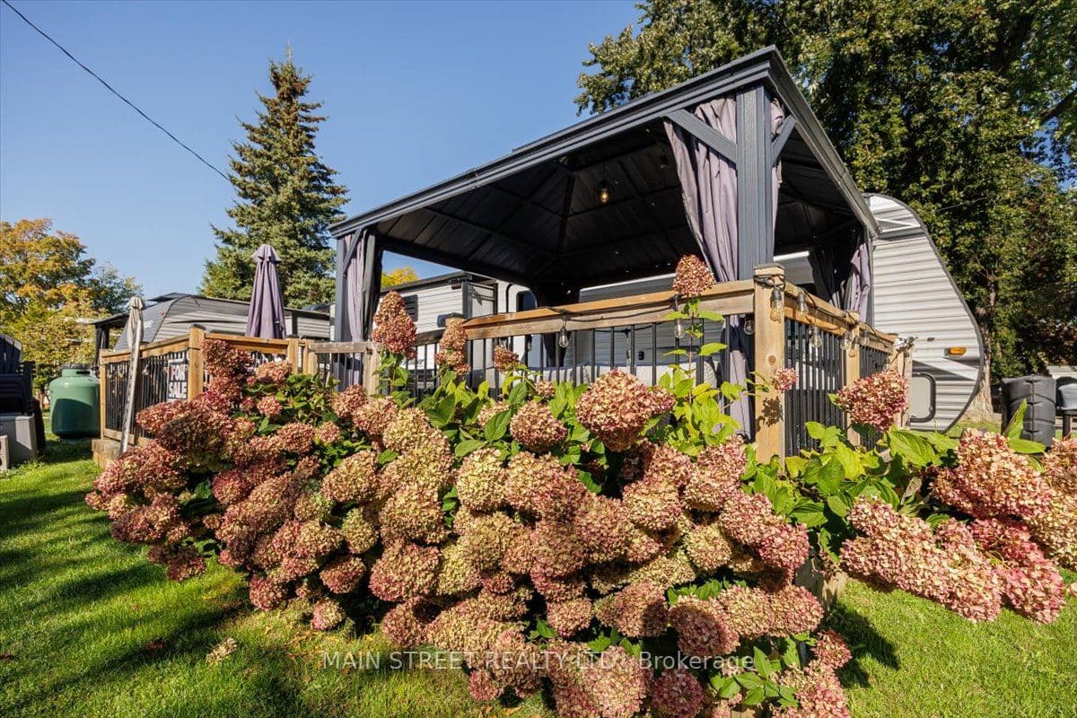 15 Hawaiian Circle, Whitchurch-Stouffville, ON L0G 1E0