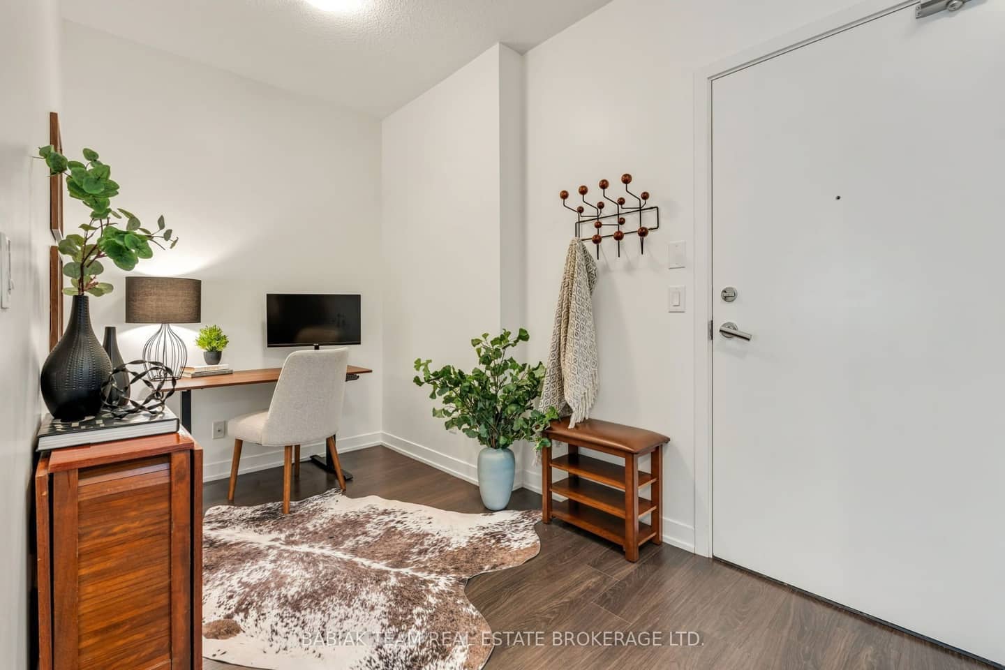 1830 Bloor Street W 1017, Toronto, ON M6P 0A2