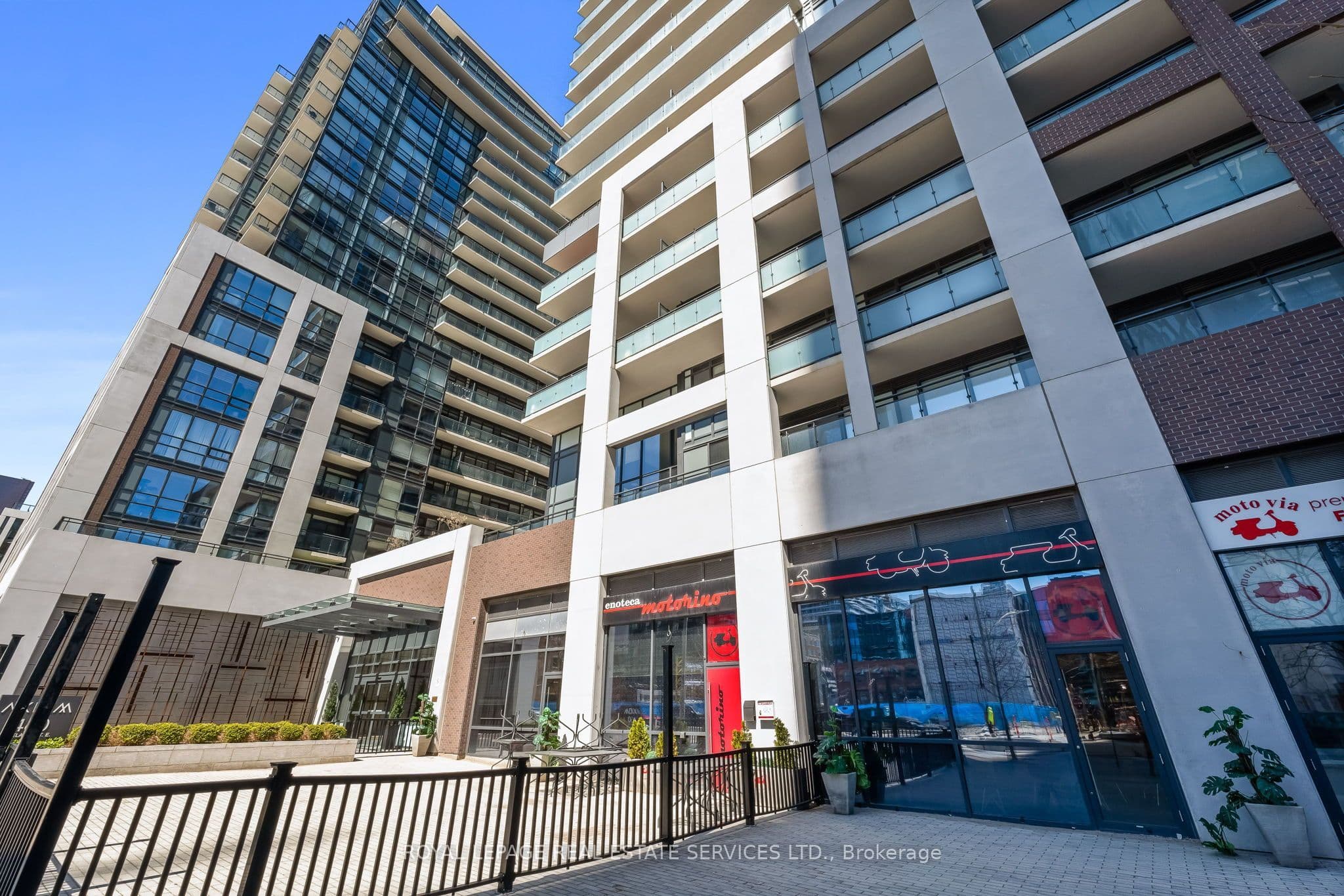 462-464-466-468 Adelaide Street E, Toronto, ON M5A 4L6