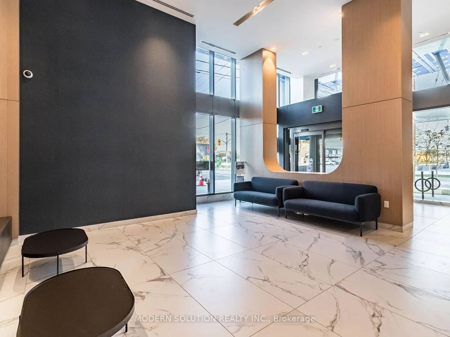 1195 The Queensway 1001, Toronto, ON M8Z 1R7