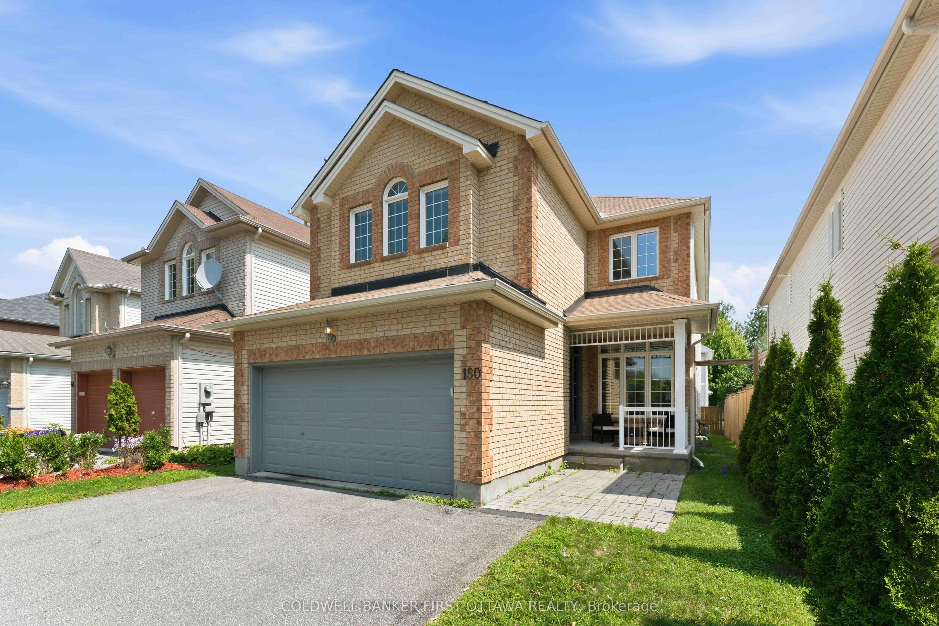 150 Strathcarron Crescent, Kanata, ON K2K 0C8