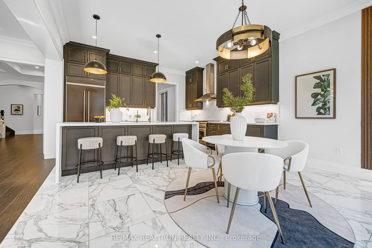 280 Mickleburgh Drive, Newmarket, ON L3X 0J9