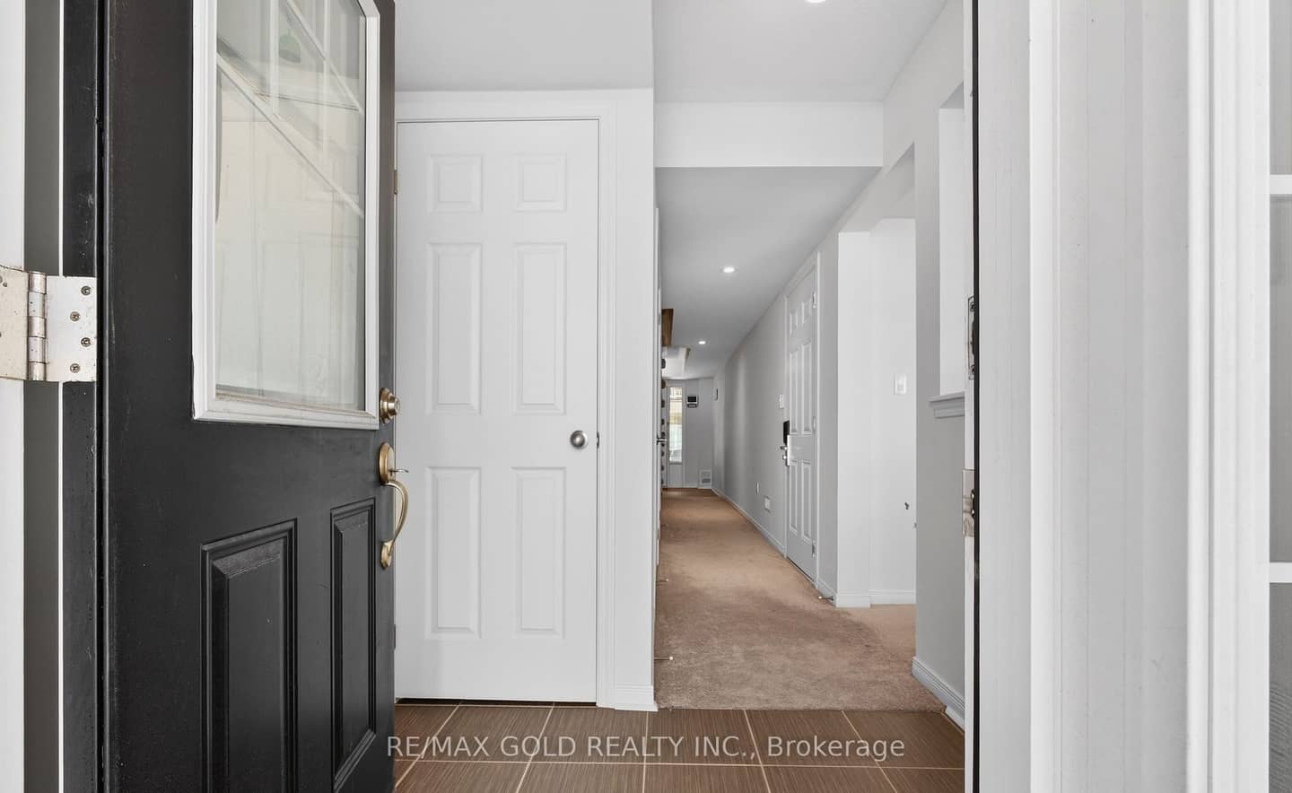 846 Atwater Path, Oshawa, ON L1J 0E8