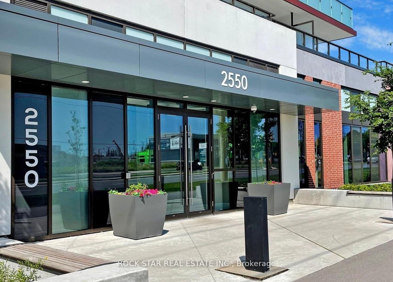 2550 Simcoe Street N 1817, Oshawa, ON L1L 0R5