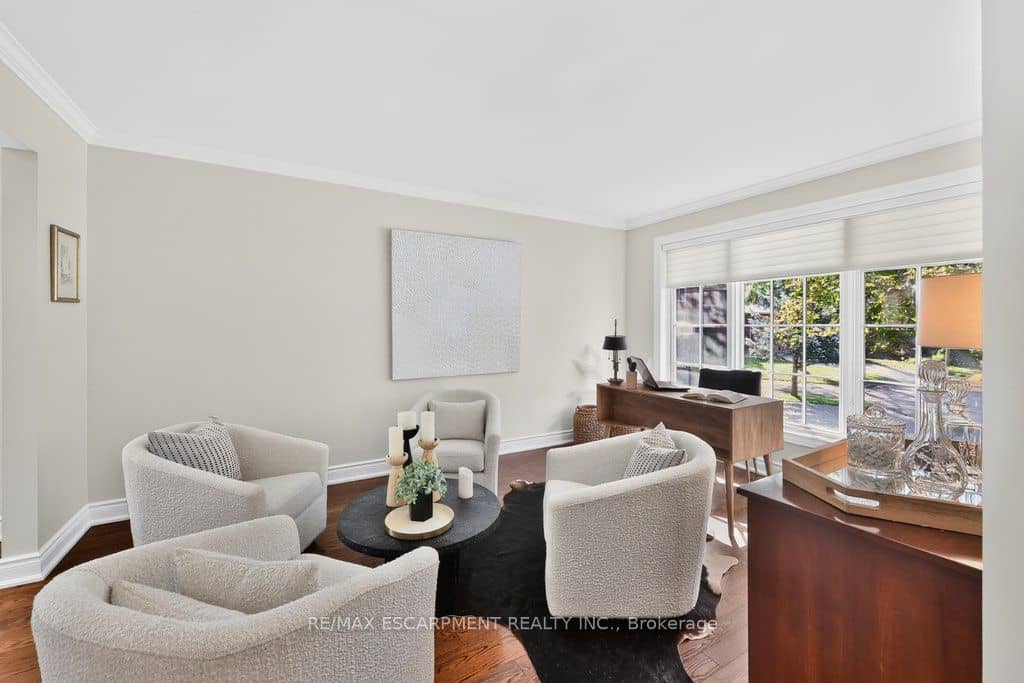 126 Wanita Road, Mississauga, ON L5G 1B8