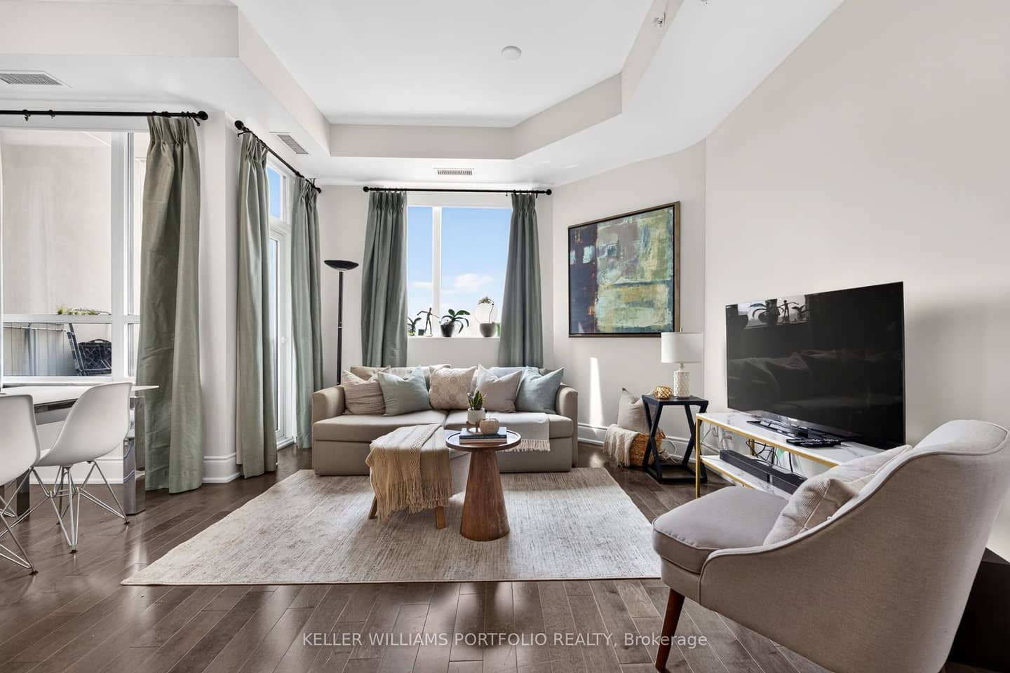 23 Glebe Road W 802, Toronto, ON M5P 0A1