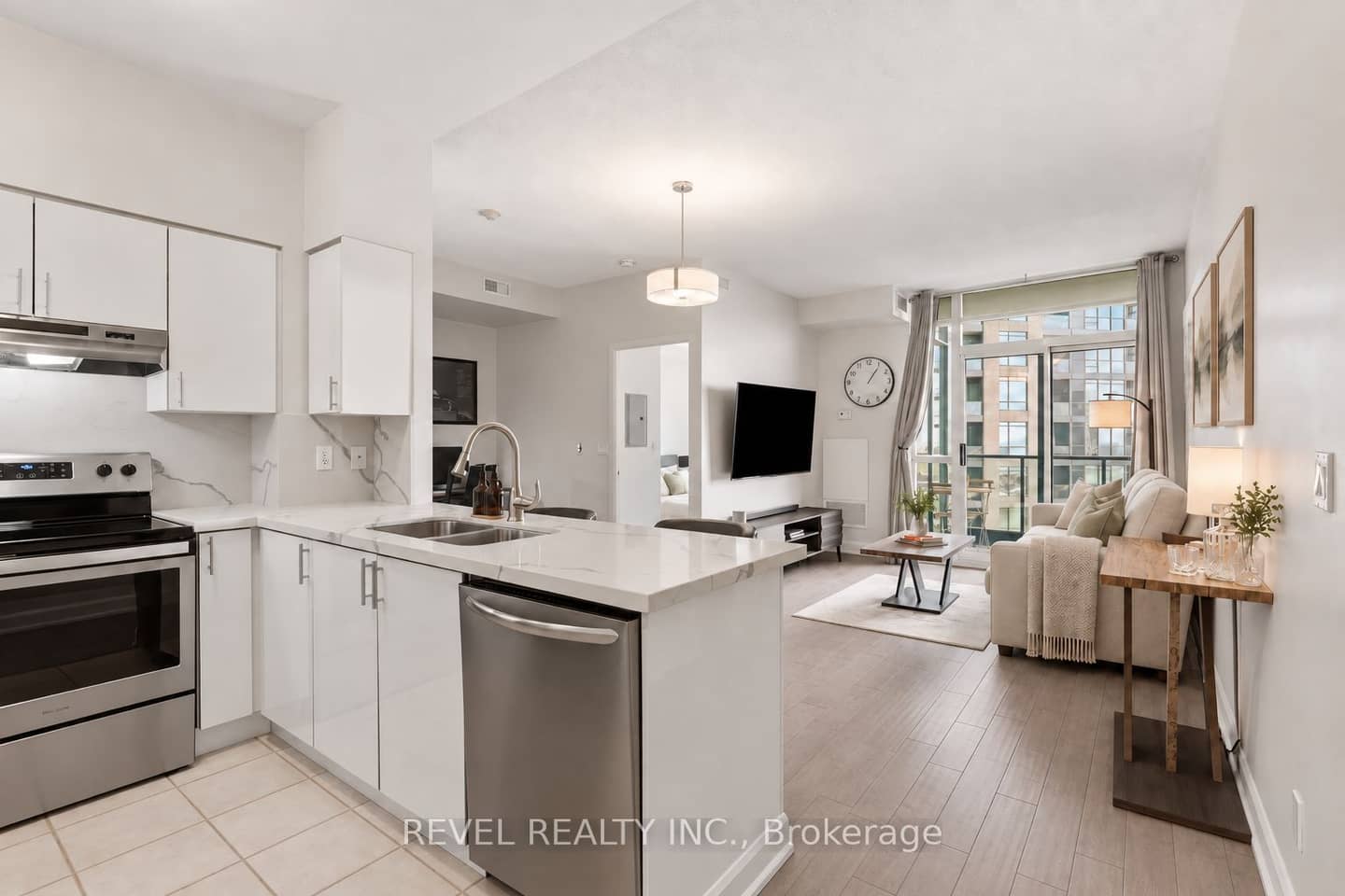 231 Fort York Boulevard 2001, Toronto, ON M5V 1B2