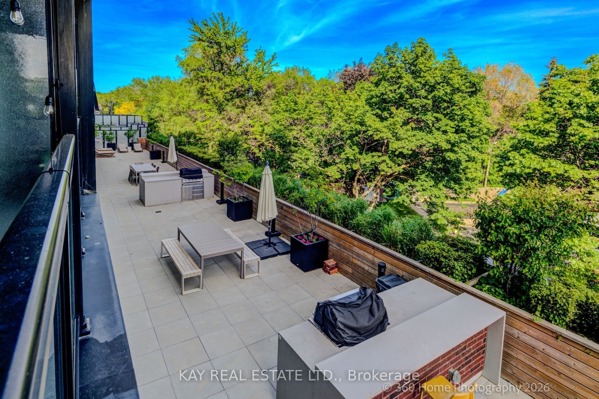 2799 Kingston Road 305, Toronto, ON M1M 1N1