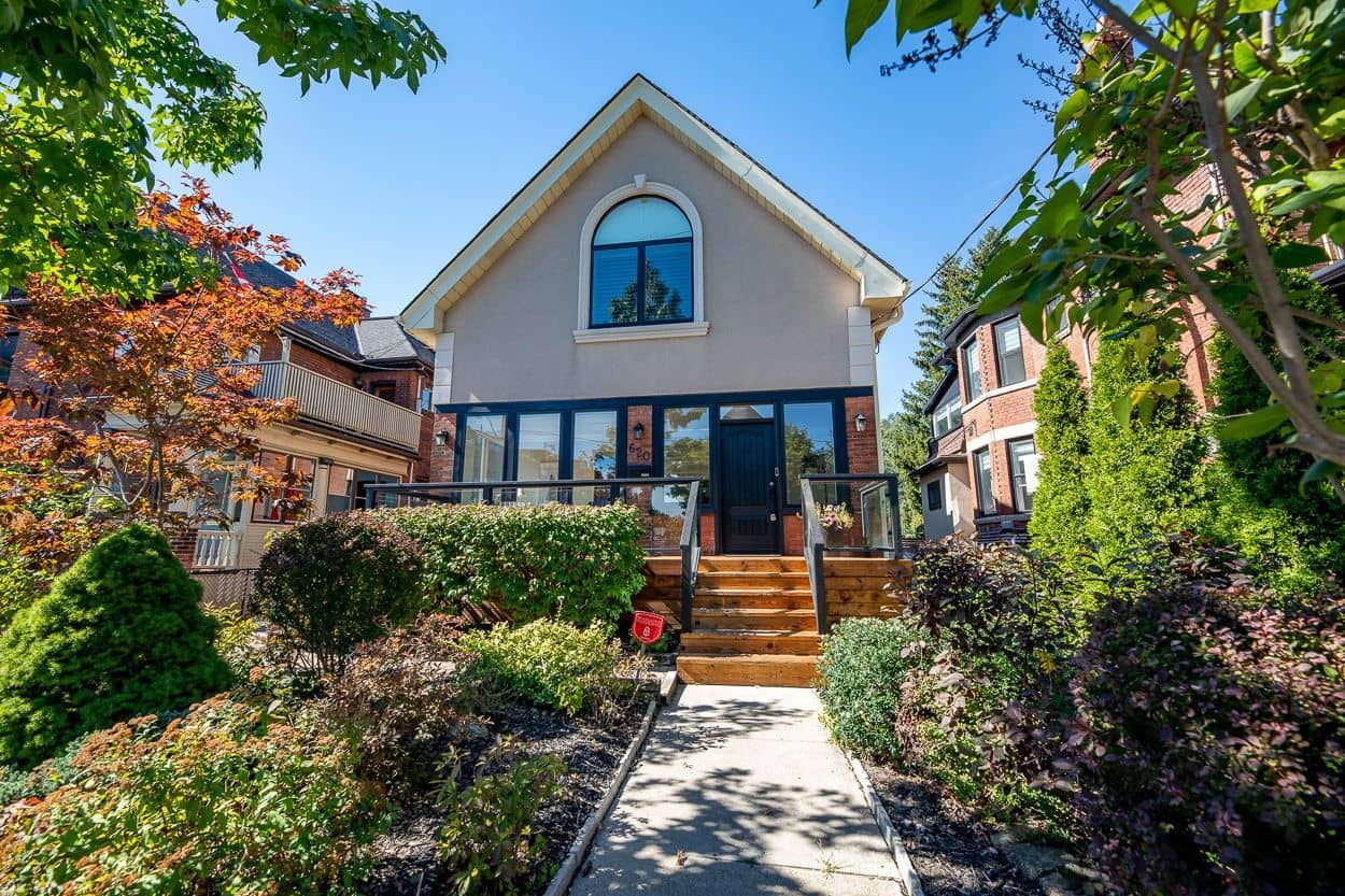 620 Indian Road, Toronto, ON M6P 2C6