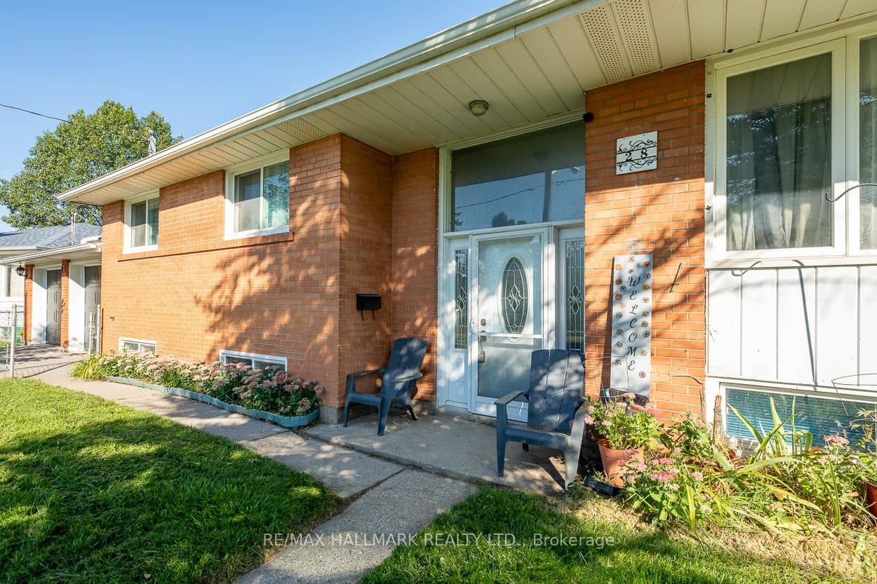28 Fermoy Road, Toronto, ON M1M 3J4