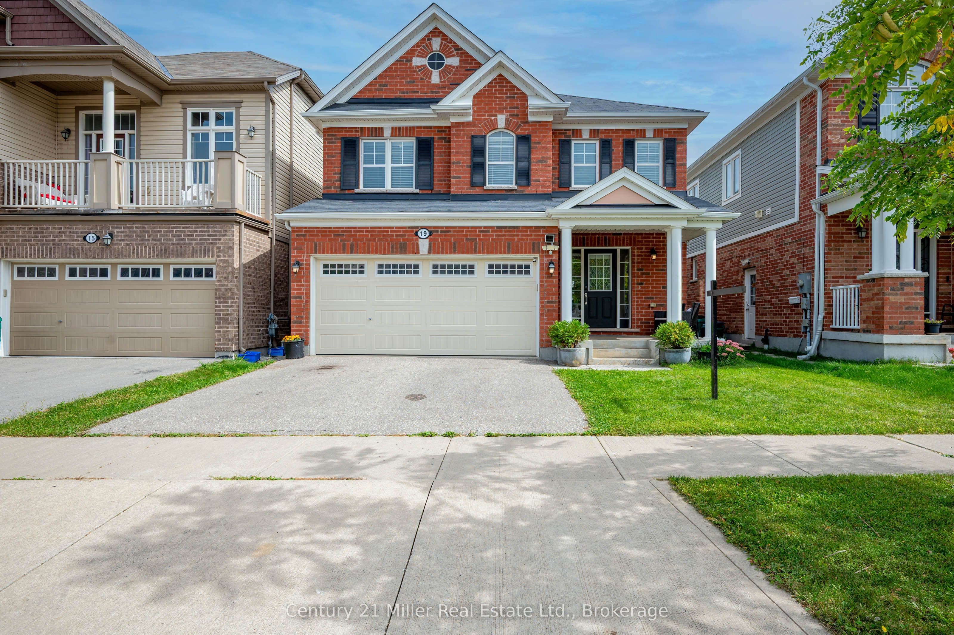 19 Glenvista Drive, Kitchener, ON N2R 0E7