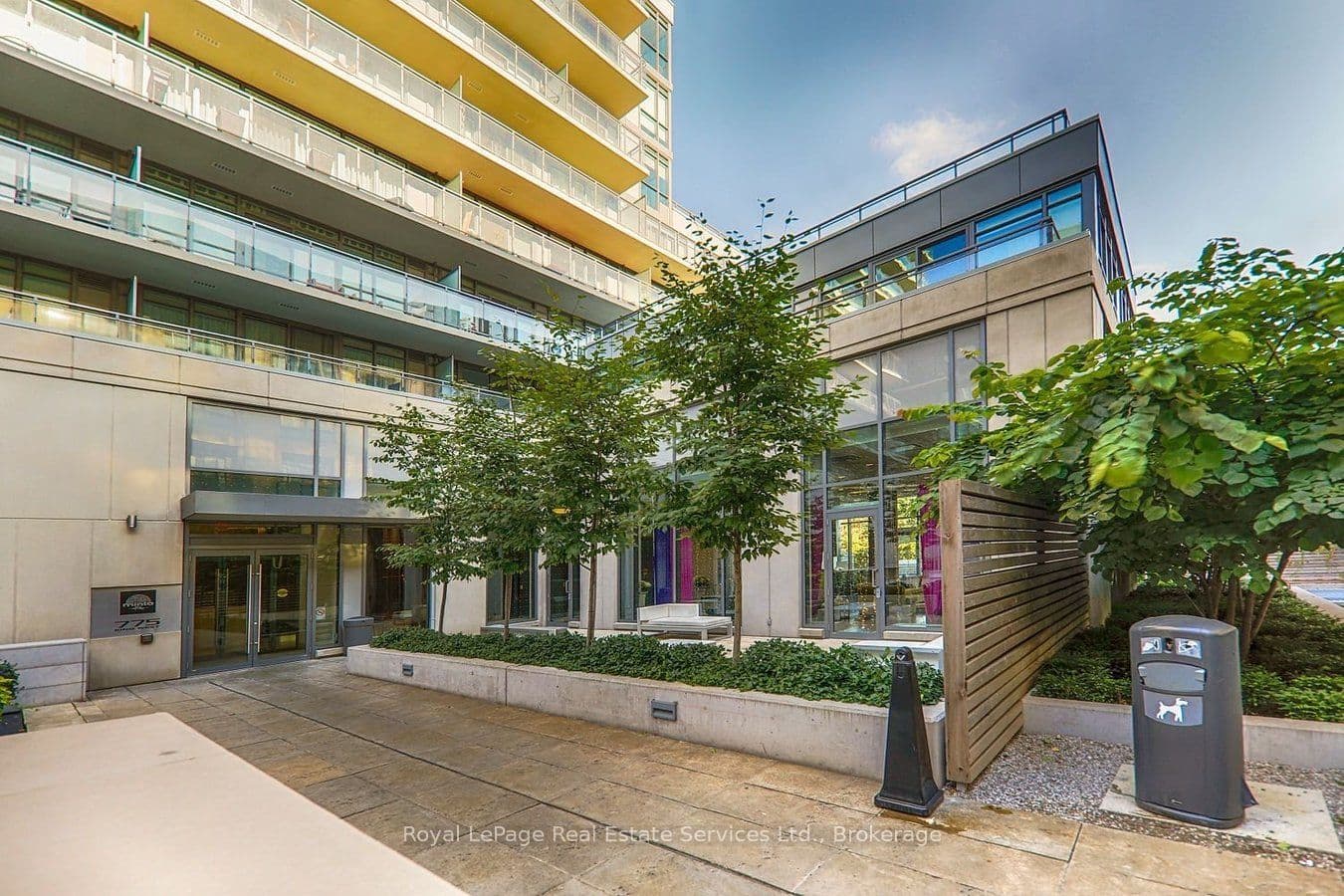 775 King Street W 1006, Toronto, ON M5V 2K3