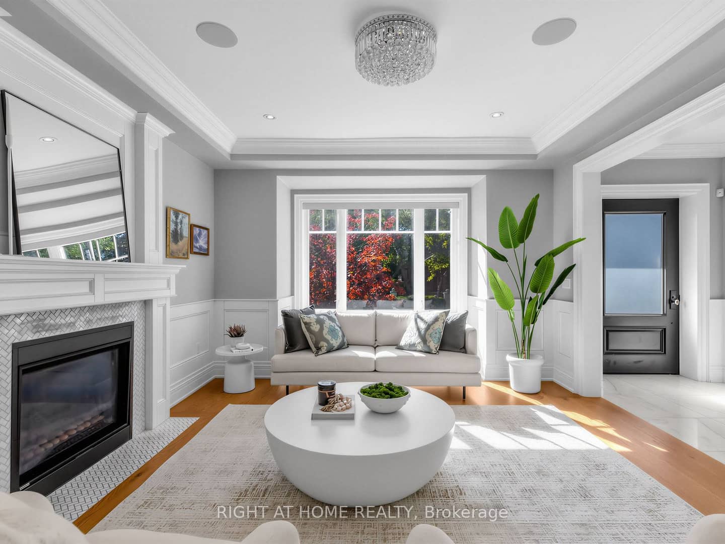 204 Glen Road, Toronto, ON M4W 2X1
