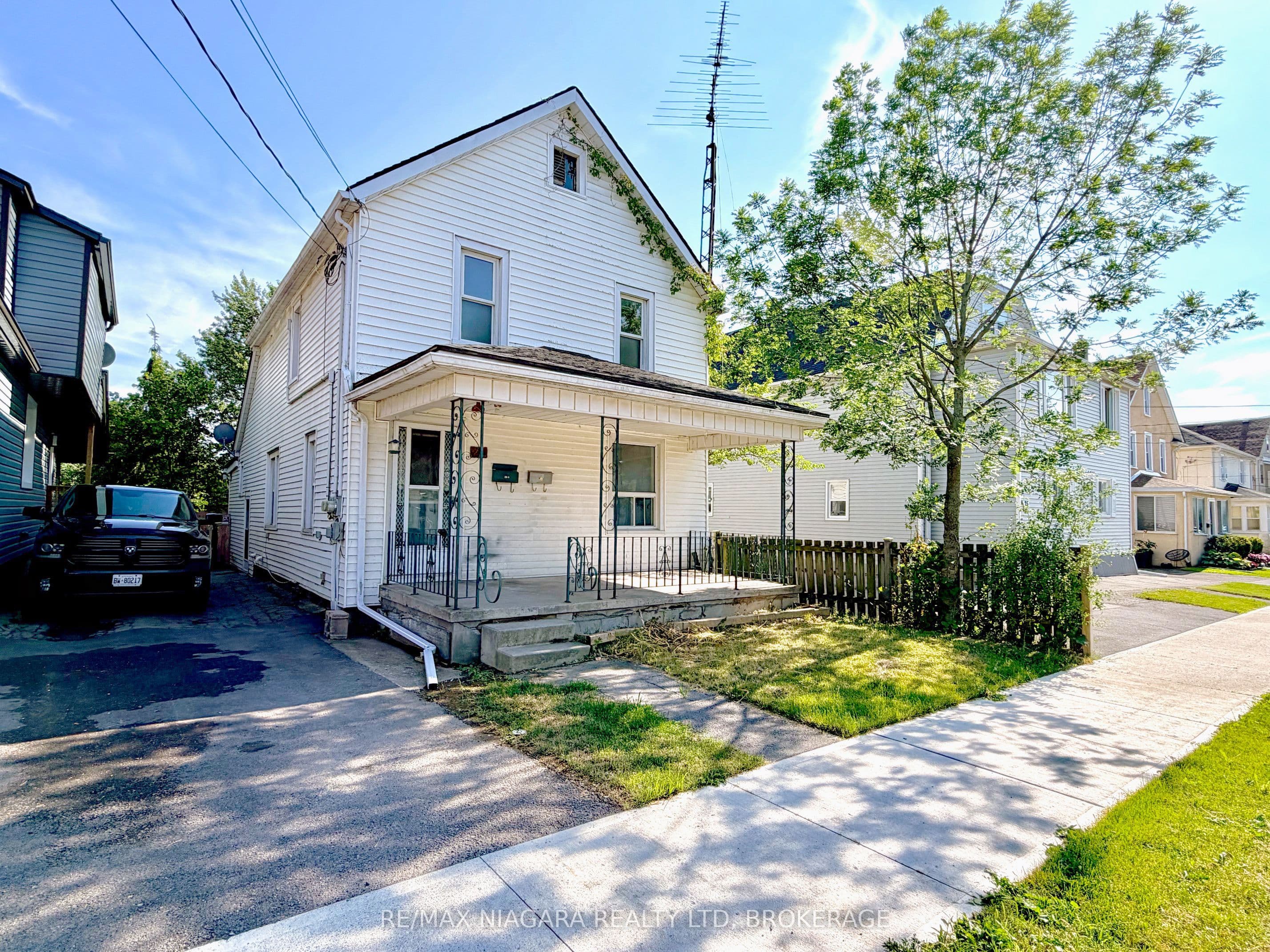 21 Fifth Street, Welland, ON L3B 4Z4