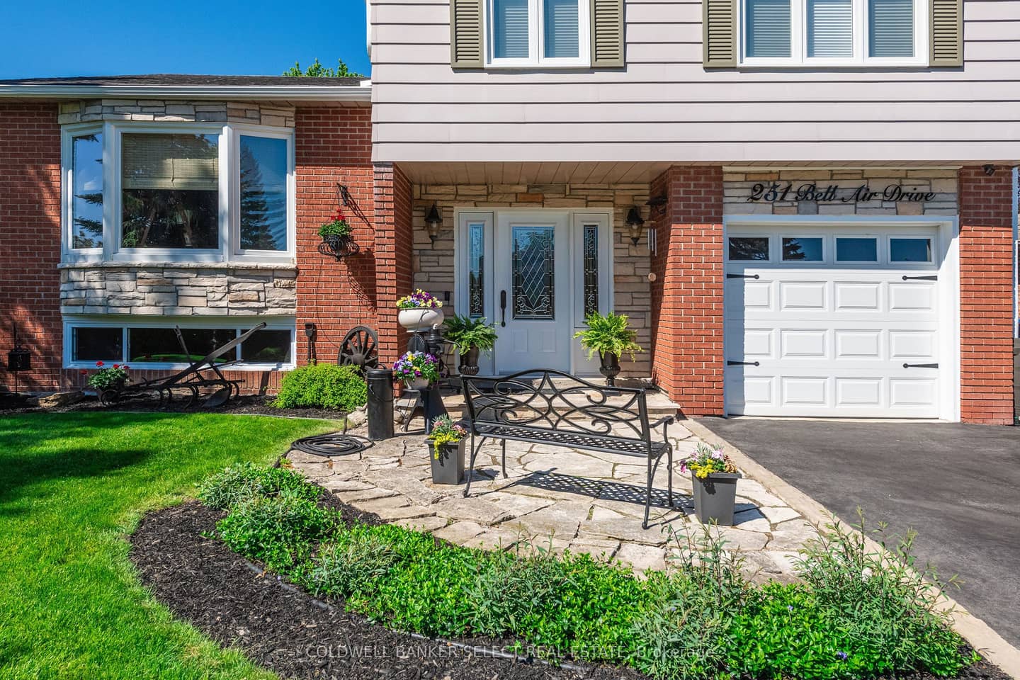 251 Bell Air Drive, Caledon, ON L7E 1Z9