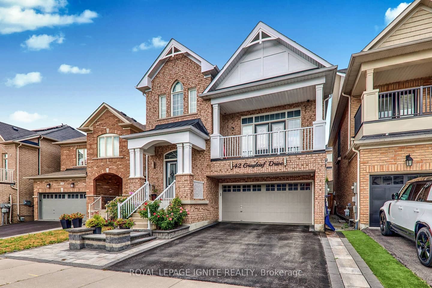 42 Grayleaf Drive, Whitchurch-Stouffville, ON L4A 1S8
