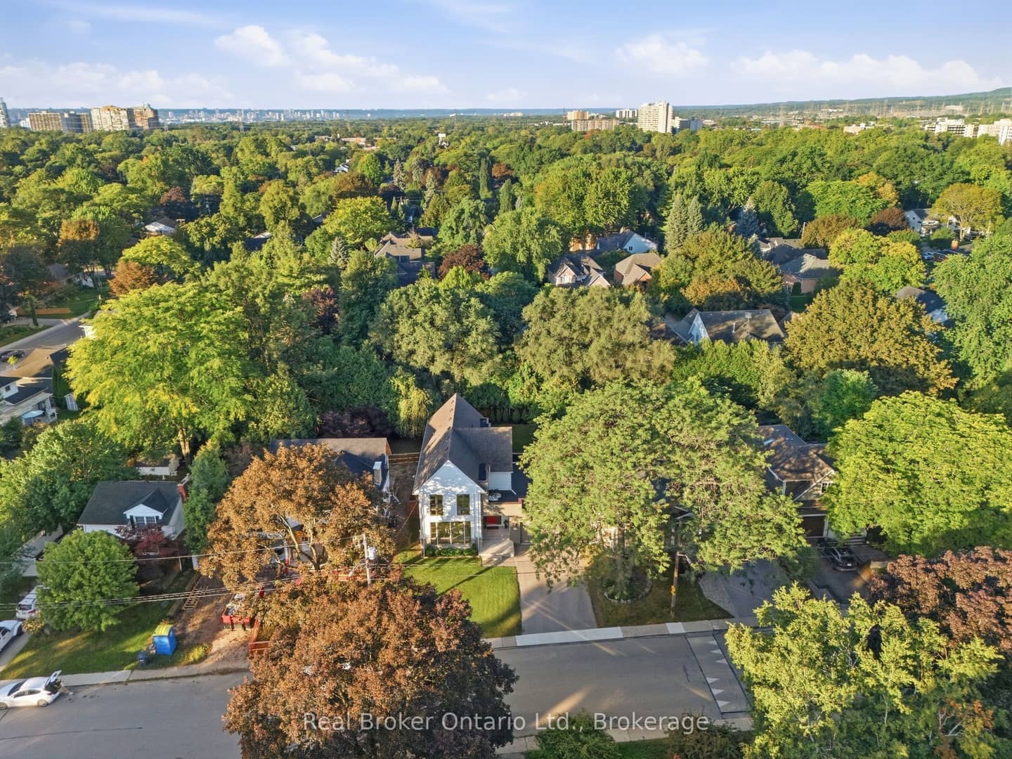 630 George Street, Burlington, ON L7R 2V7