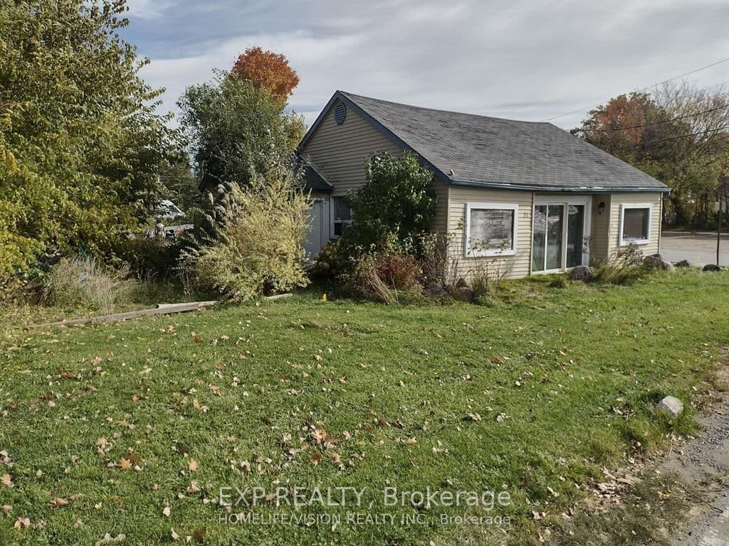 51 Lake Drive, Georgina, ON L4P 1A5