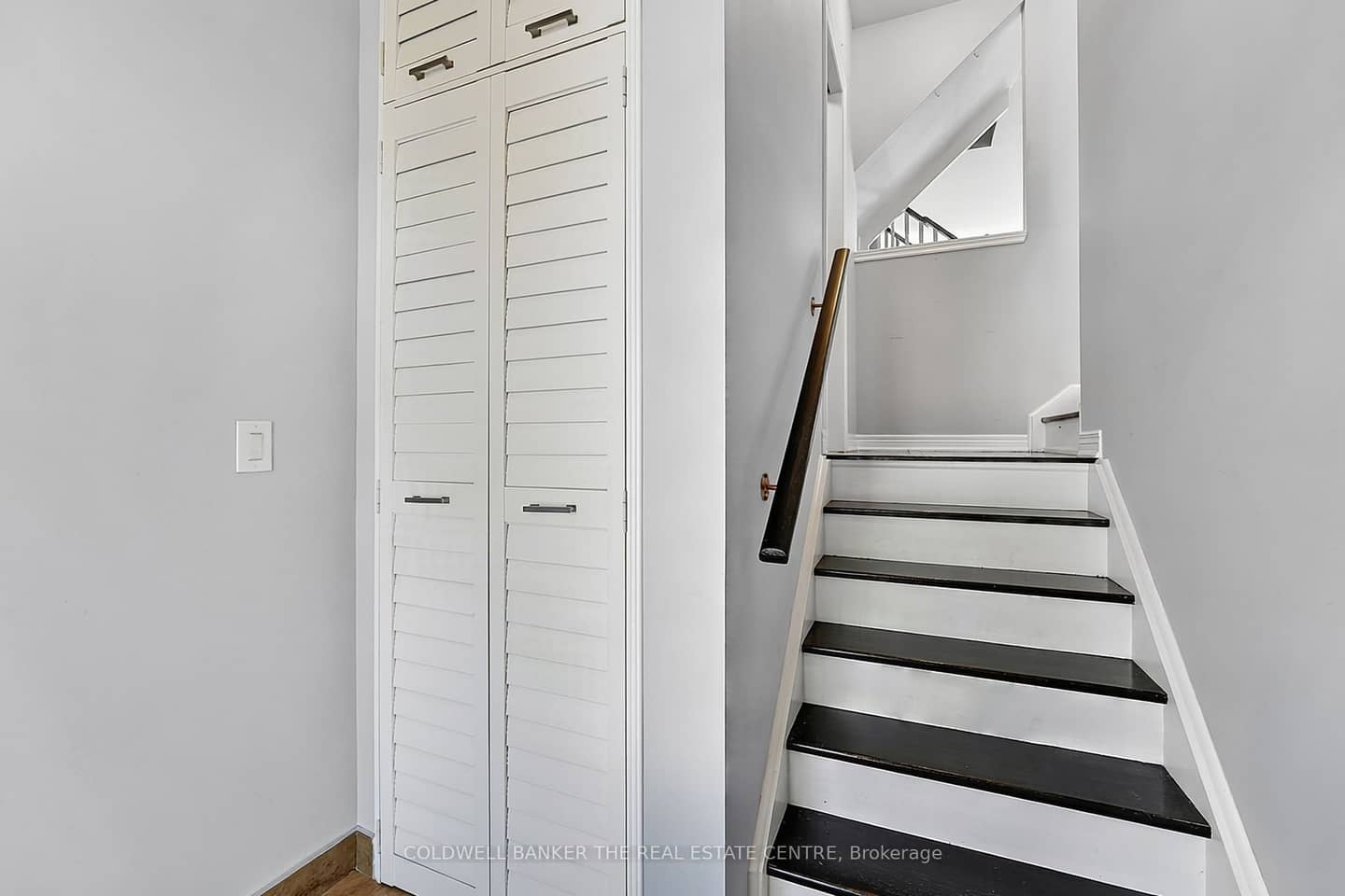370 Doak Lane, Newmarket, ON L3Y 0A8