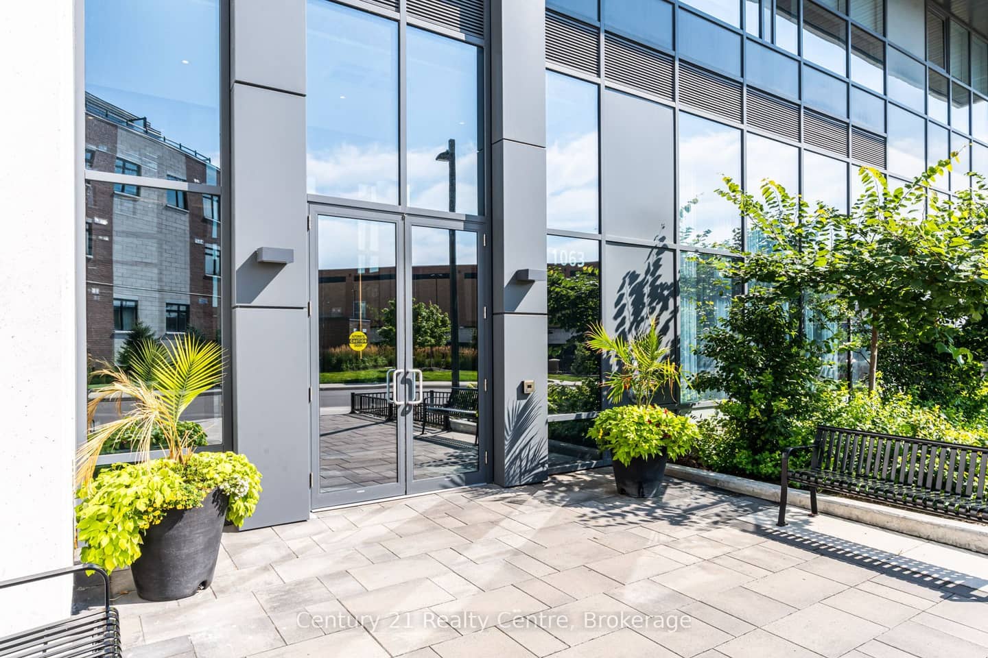 1063 Douglas McCurdy Common 513, Mississauga, ON L5G 0C5