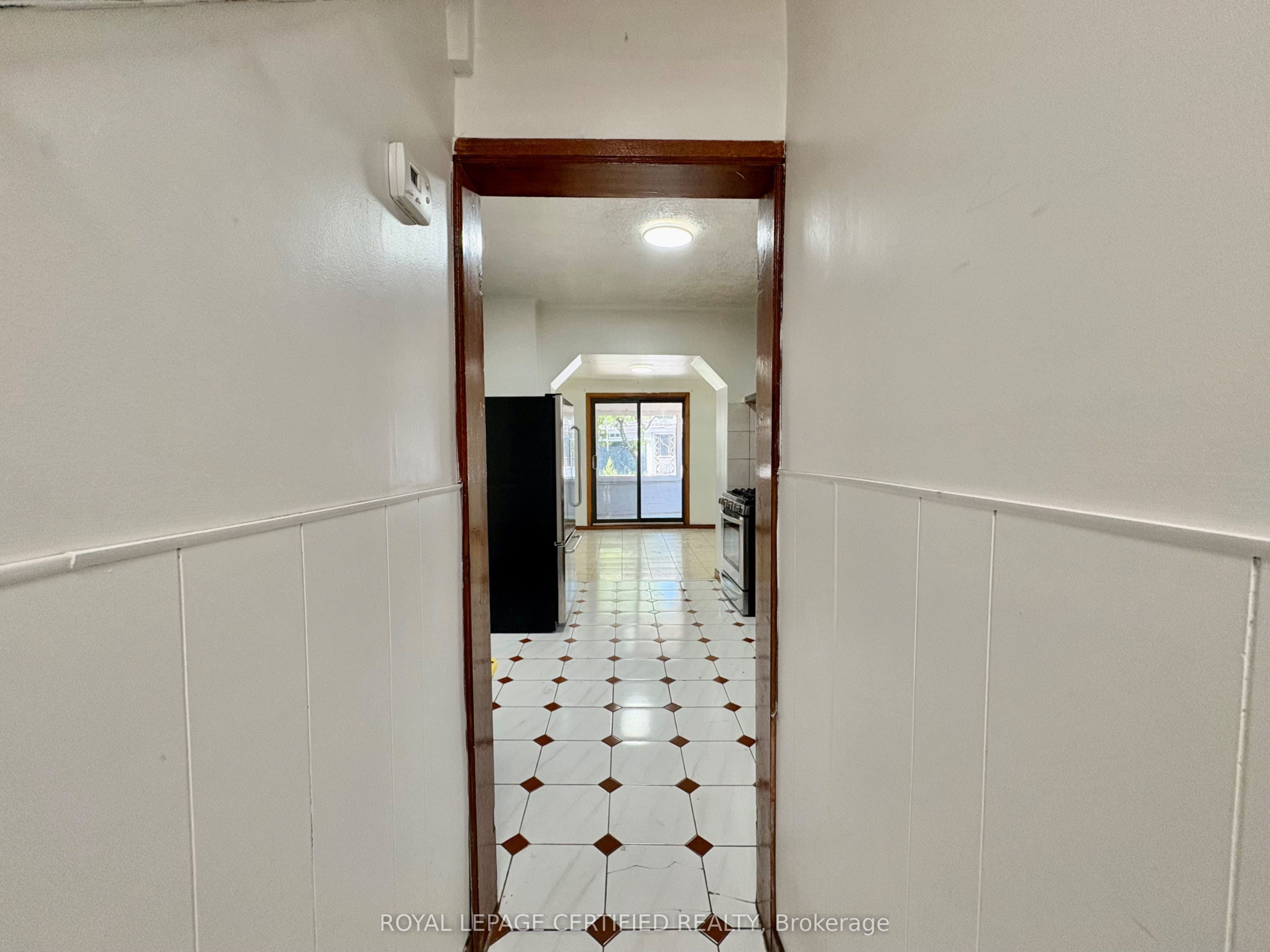36 Mitchell Avenue, Toronto, ON M6J 1B9