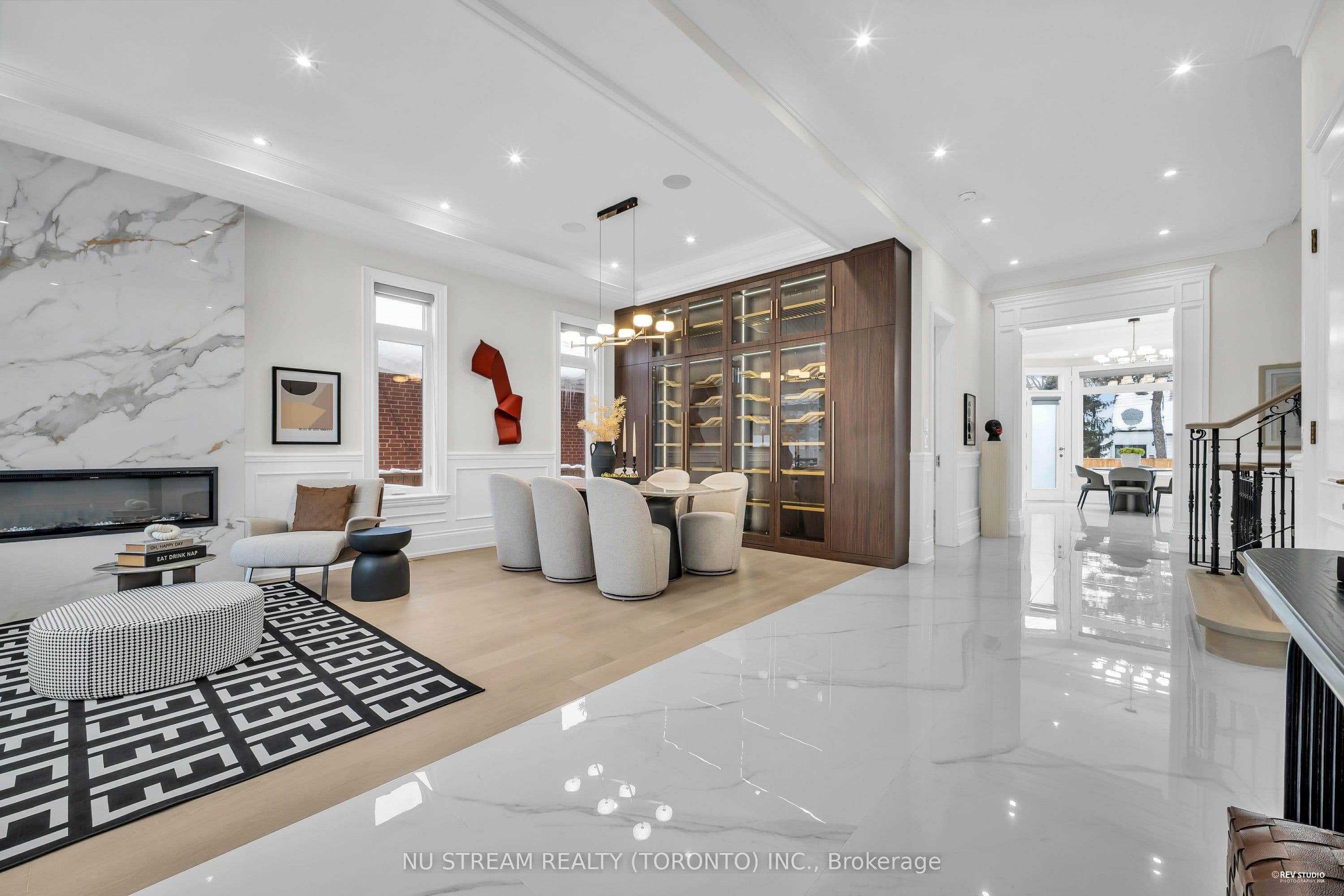 108 Abitibi Avenue, Toronto, ON M2M 2V6