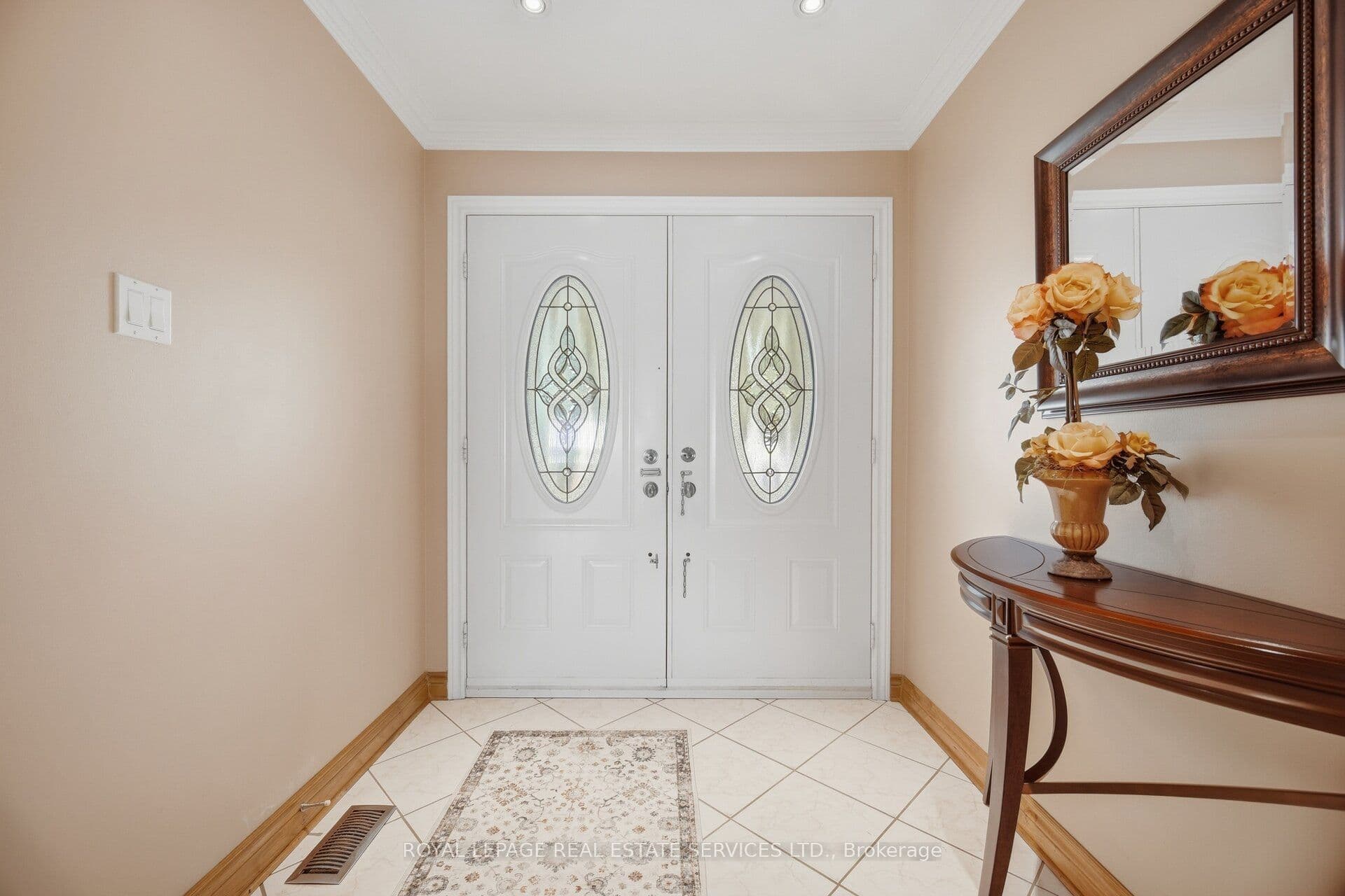 1434 Thorndyke Crescent, Mississauga, ON L4X 1R3