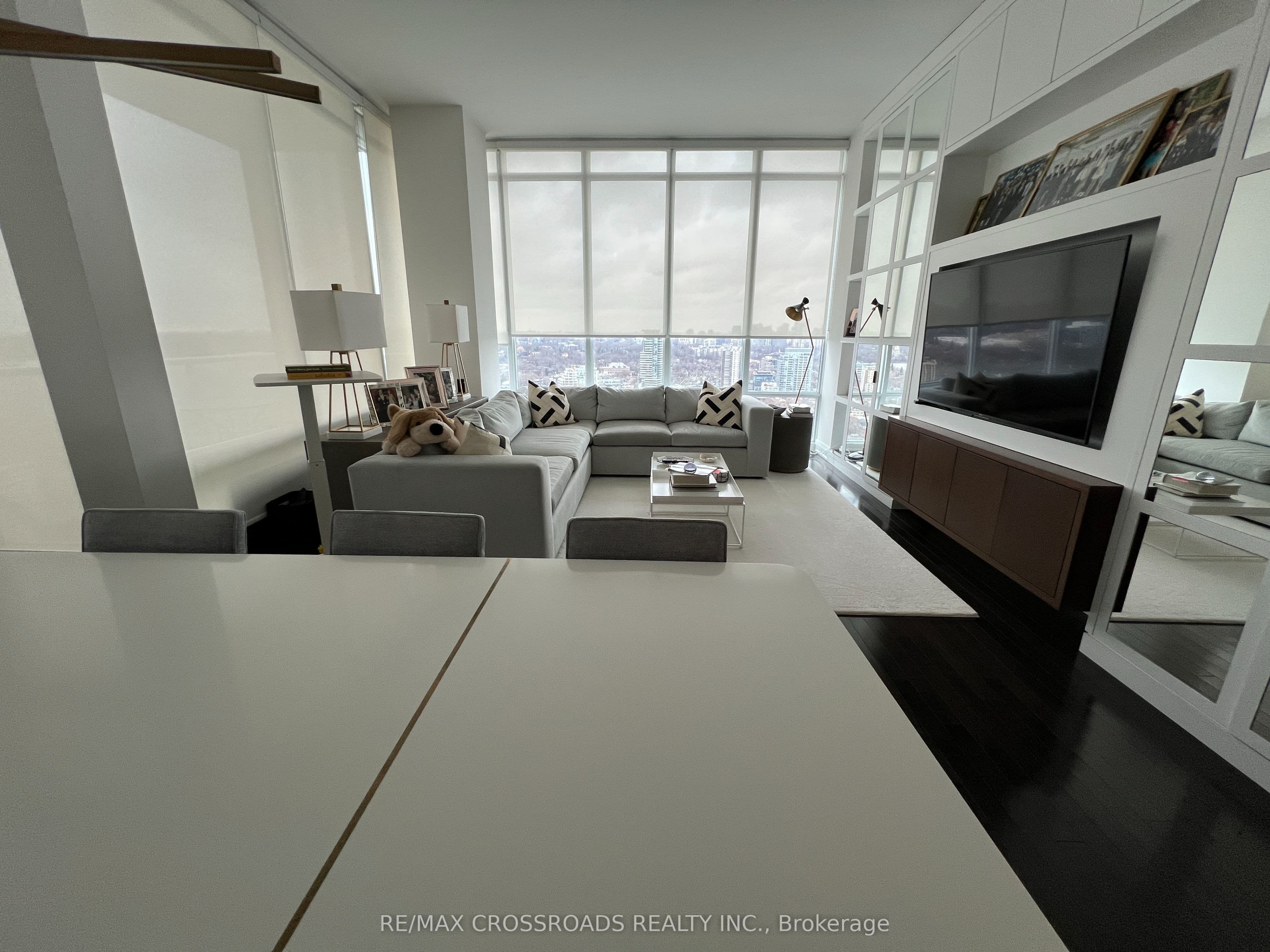 1 Bedford Road 3003, Toronto, ON M5R 2B5