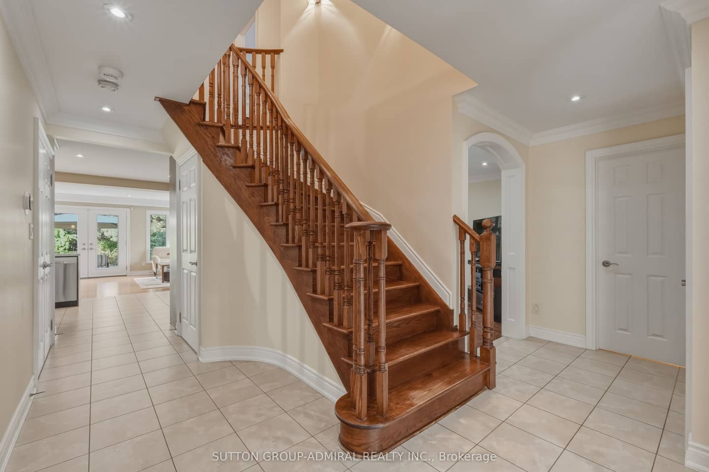 90 Brillinger Street, Richmond Hill, ON L4C 8Y3