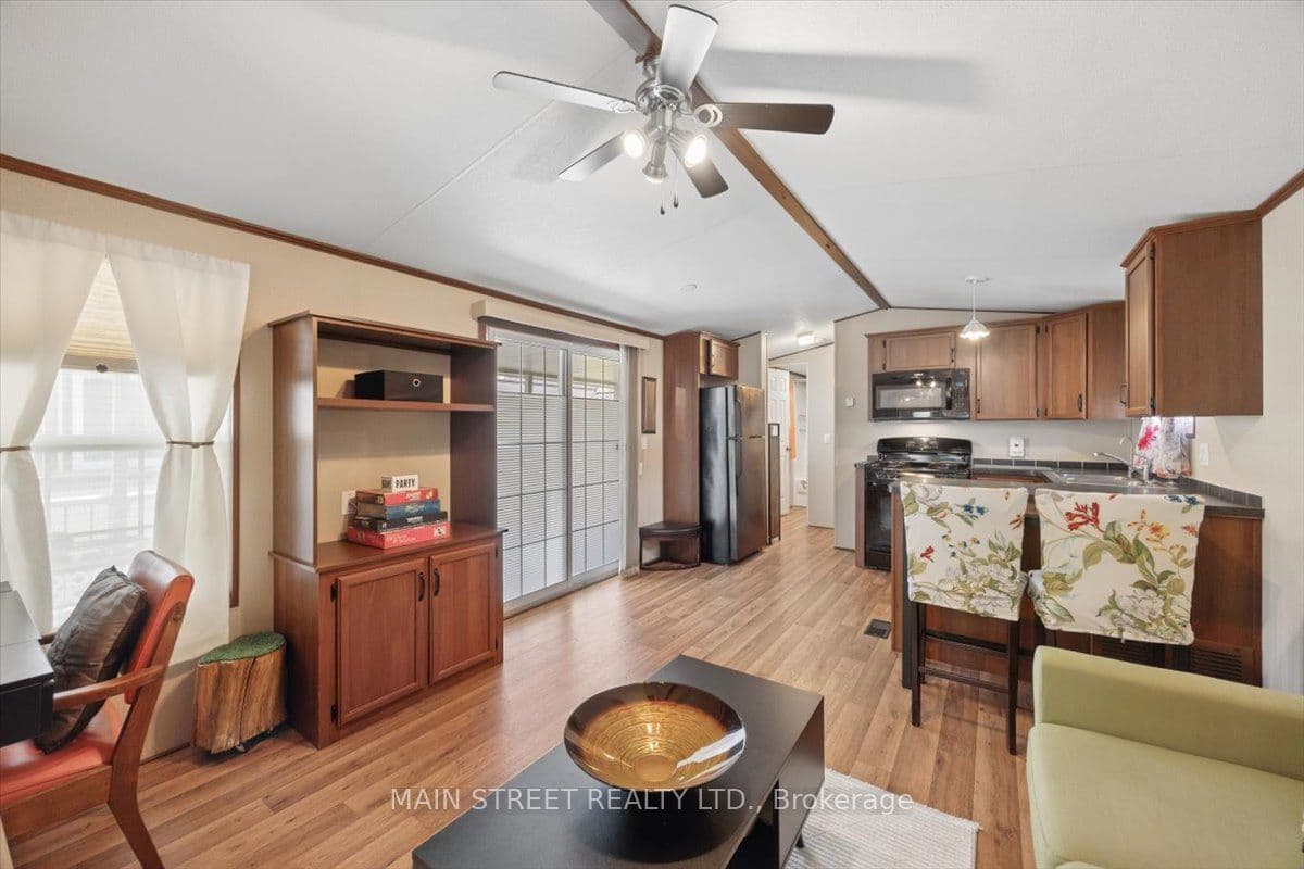 29 Hawaiian Circle, Whitchurch-Stouffville, ON L0G 1E0