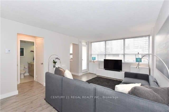 30 Gloucester Street 1107, Toronto, ON M4Y 1L6