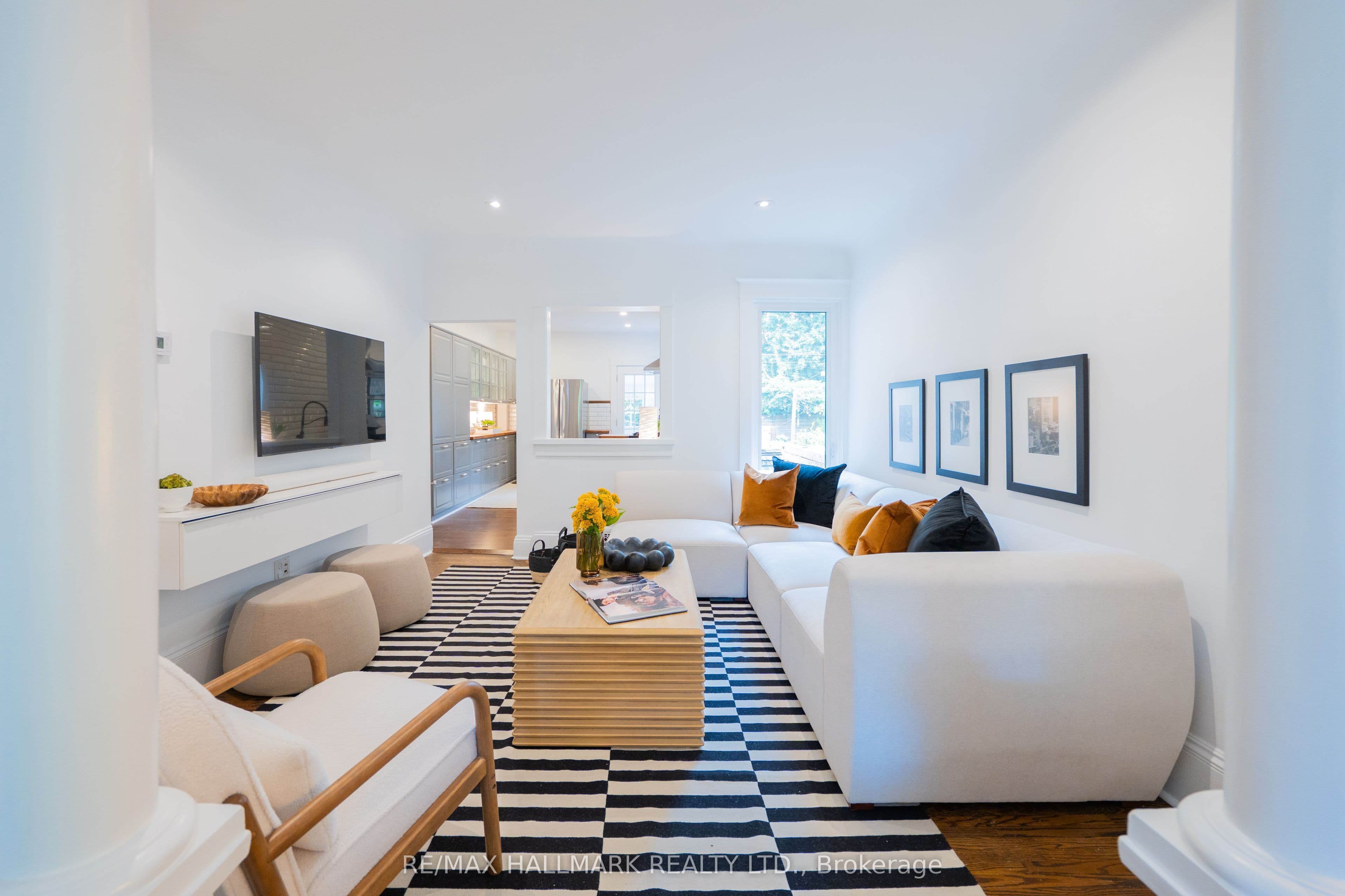 507 Logan Avenue, Toronto, ON M4K 3B2