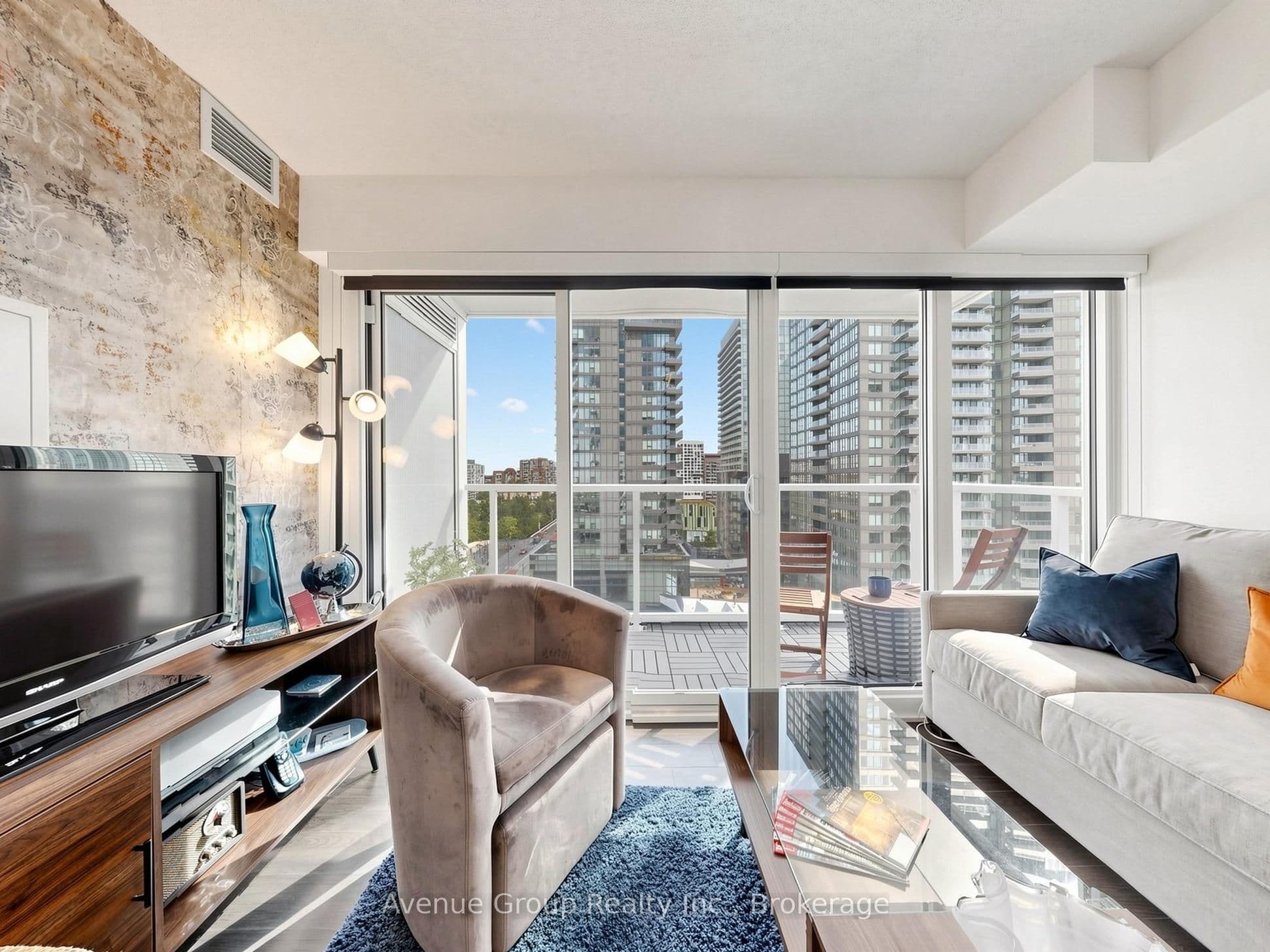 19 Bathurst Street 1105, Toronto, ON M5V 0N2