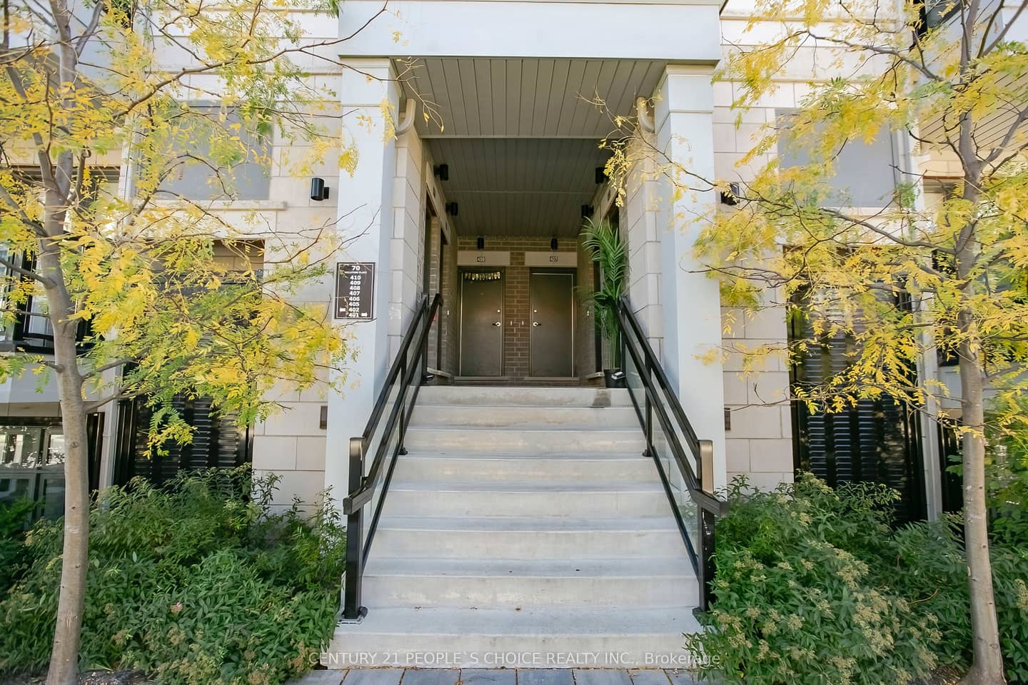 70 Halliford Place 408, Brampton, ON L6P 4R1