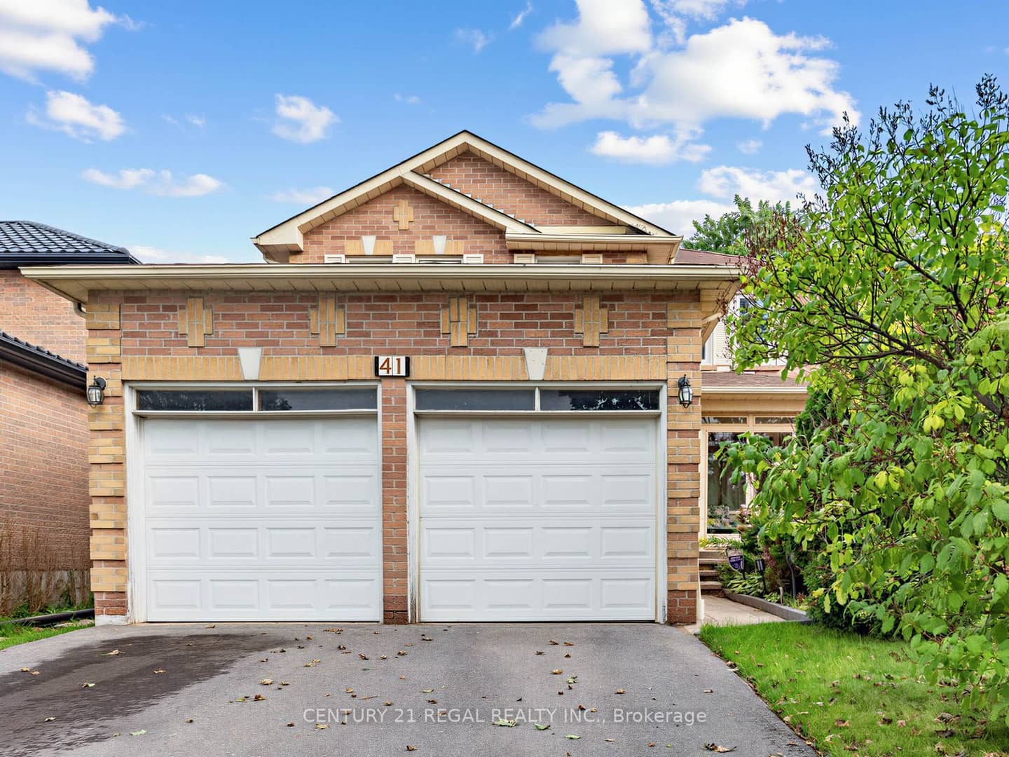 41 Coe Drive, Ajax, ON L1T 3H9