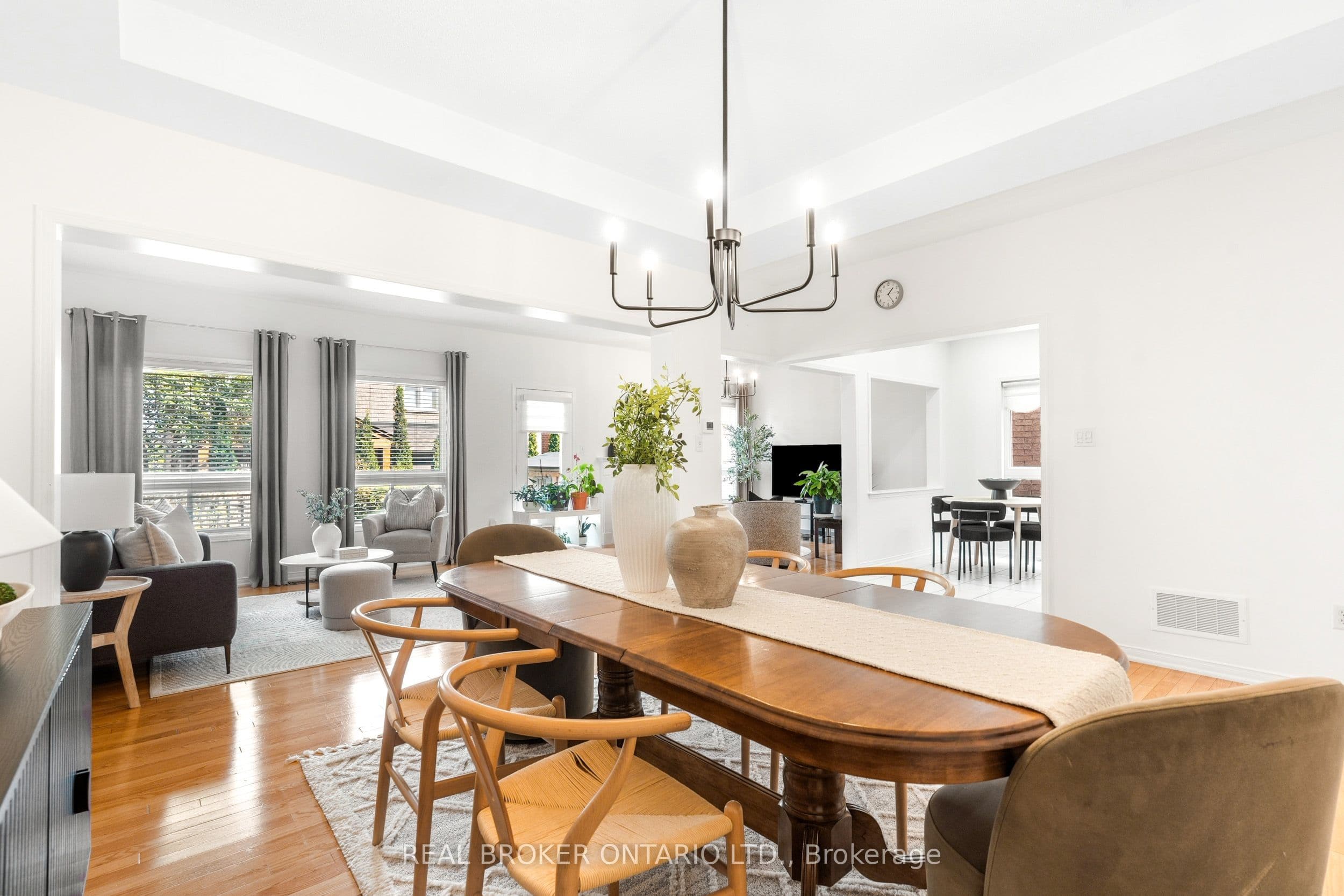4773 Yorkshire Avenue, Mississauga, ON L4Z 4H2