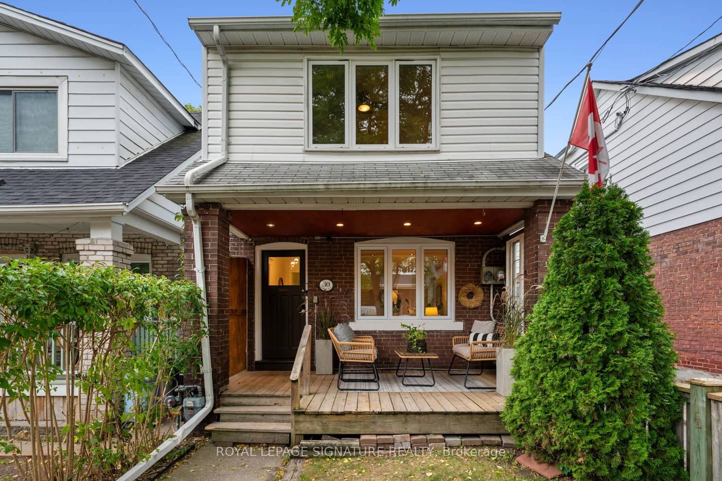 30 Lawlor Avenue, Toronto, ON M4E 3L7