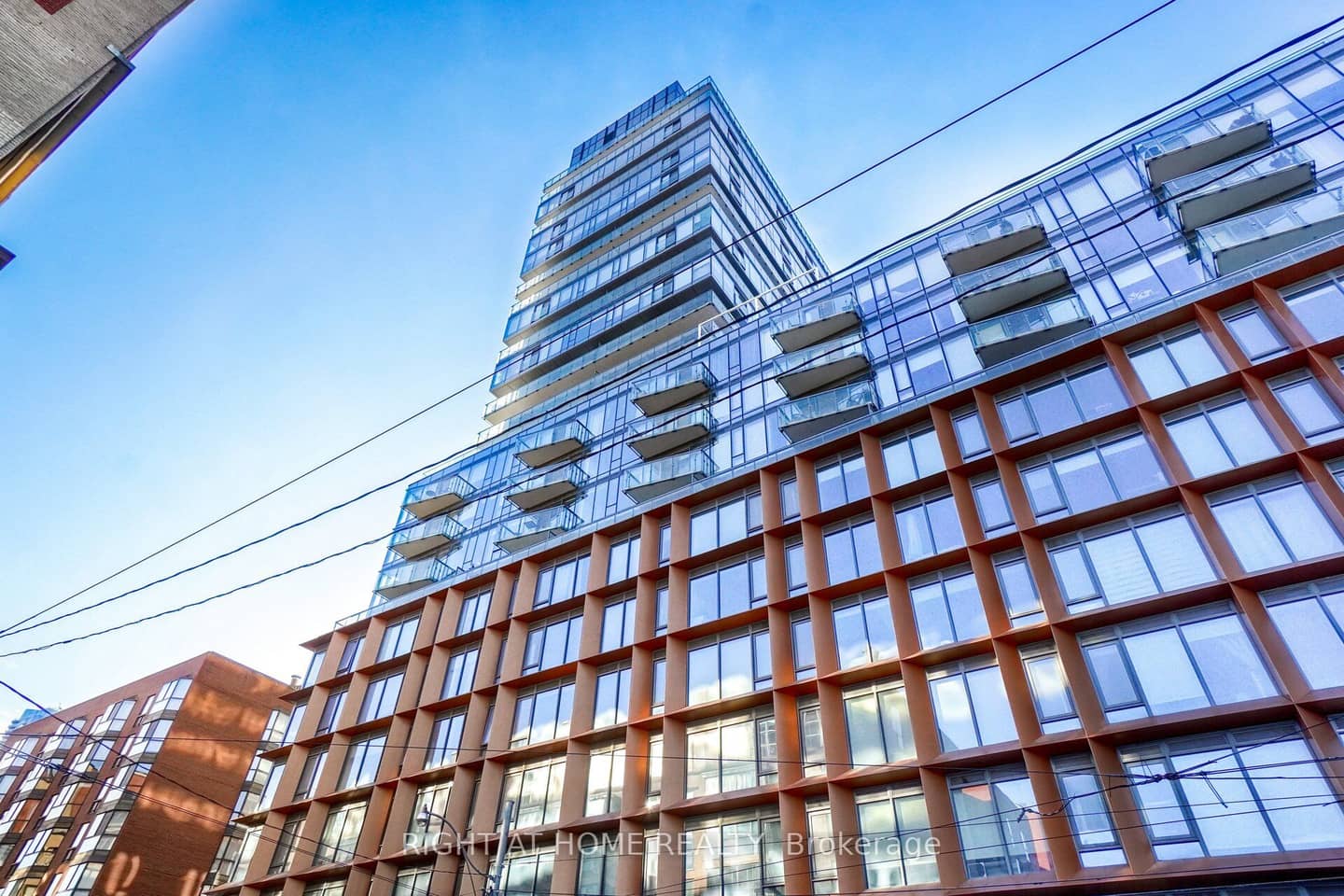 60 Colborne Street 1407, Toronto, ON M5E 0B7