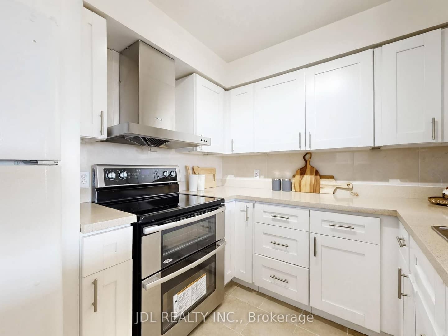 260 Doris Avenue 906, Toronto, ON M2N 6X9