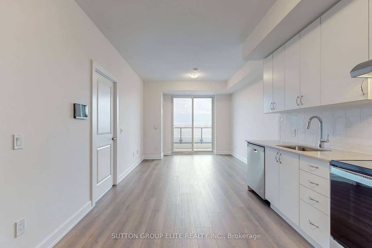 3220 William Coltson Avenue 710, Oakville, ON L6H 7X9