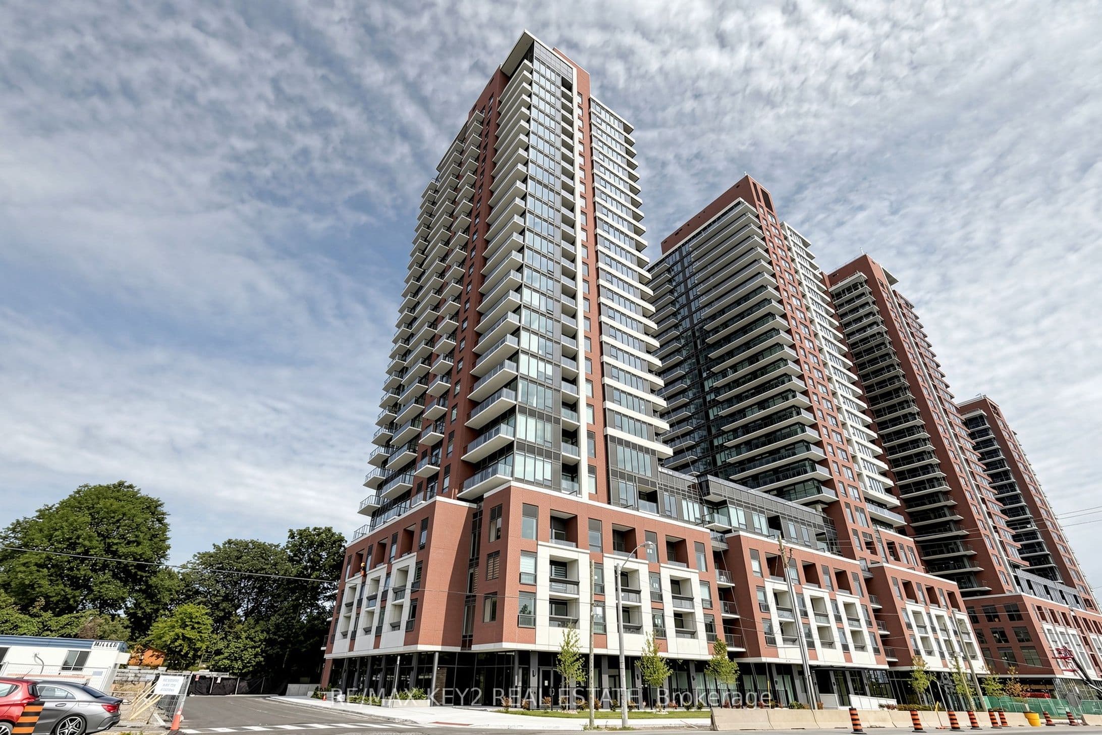4010 Eglinton Avenue W 2219, Toronto, ON M9A 0G5