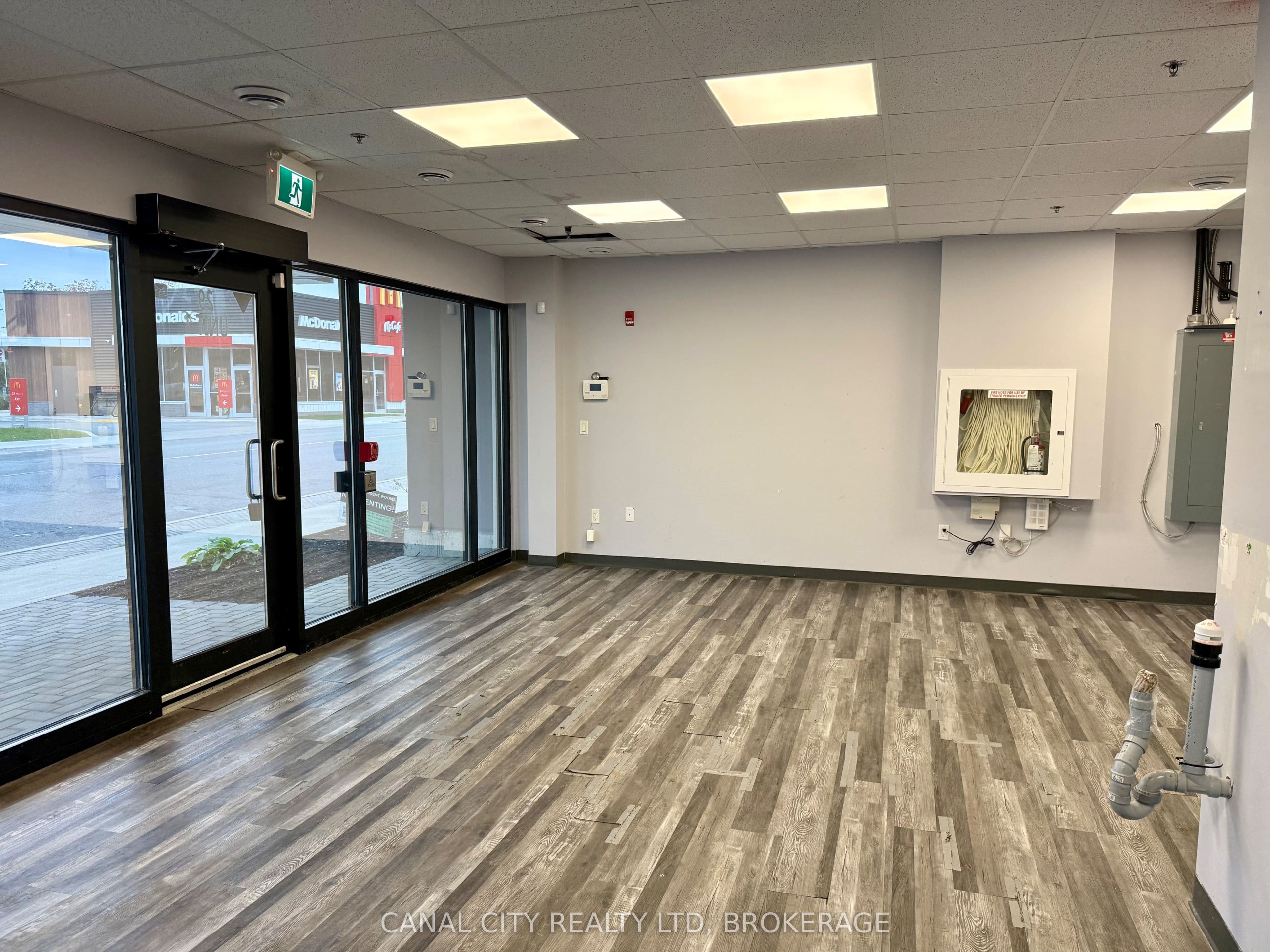 29 Pine Street S 1, Thorold, ON L2V 3L1